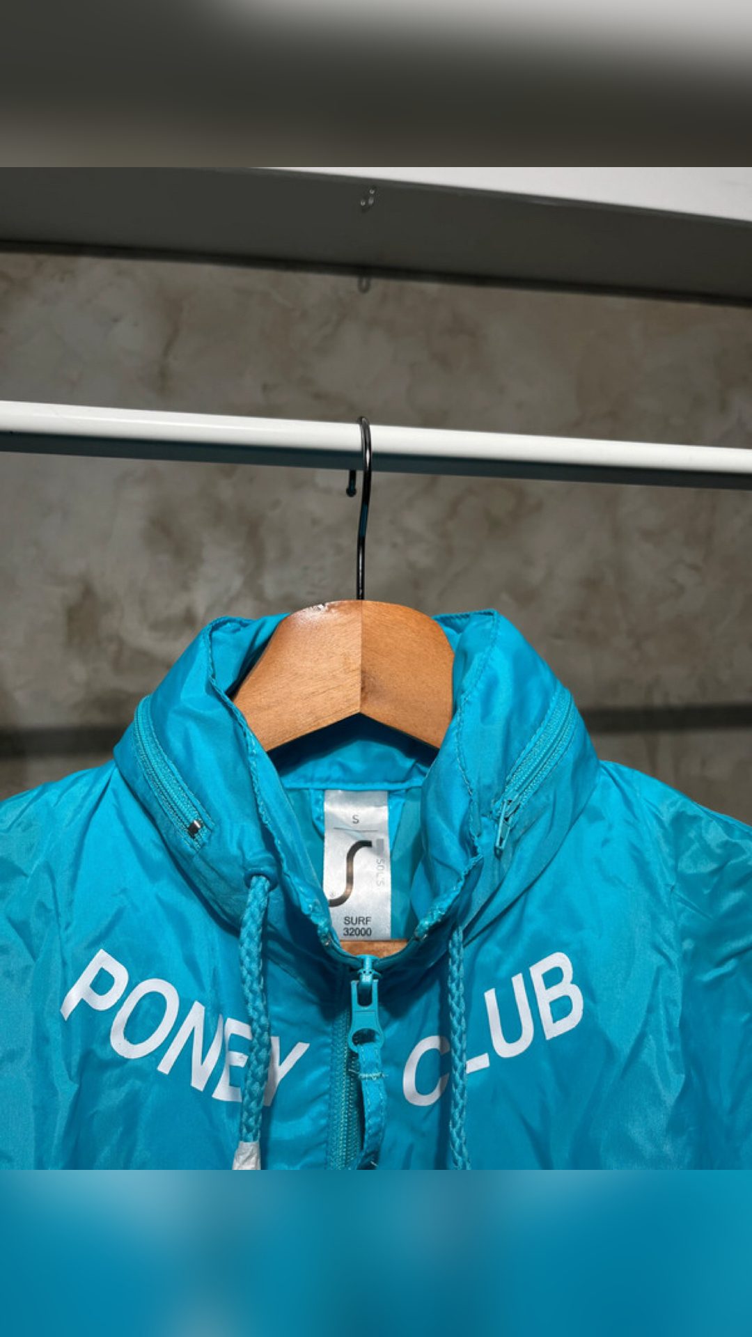 Imperméable neuf - taille S -  imprimé en France - cavalière équitation  bleu, média 2