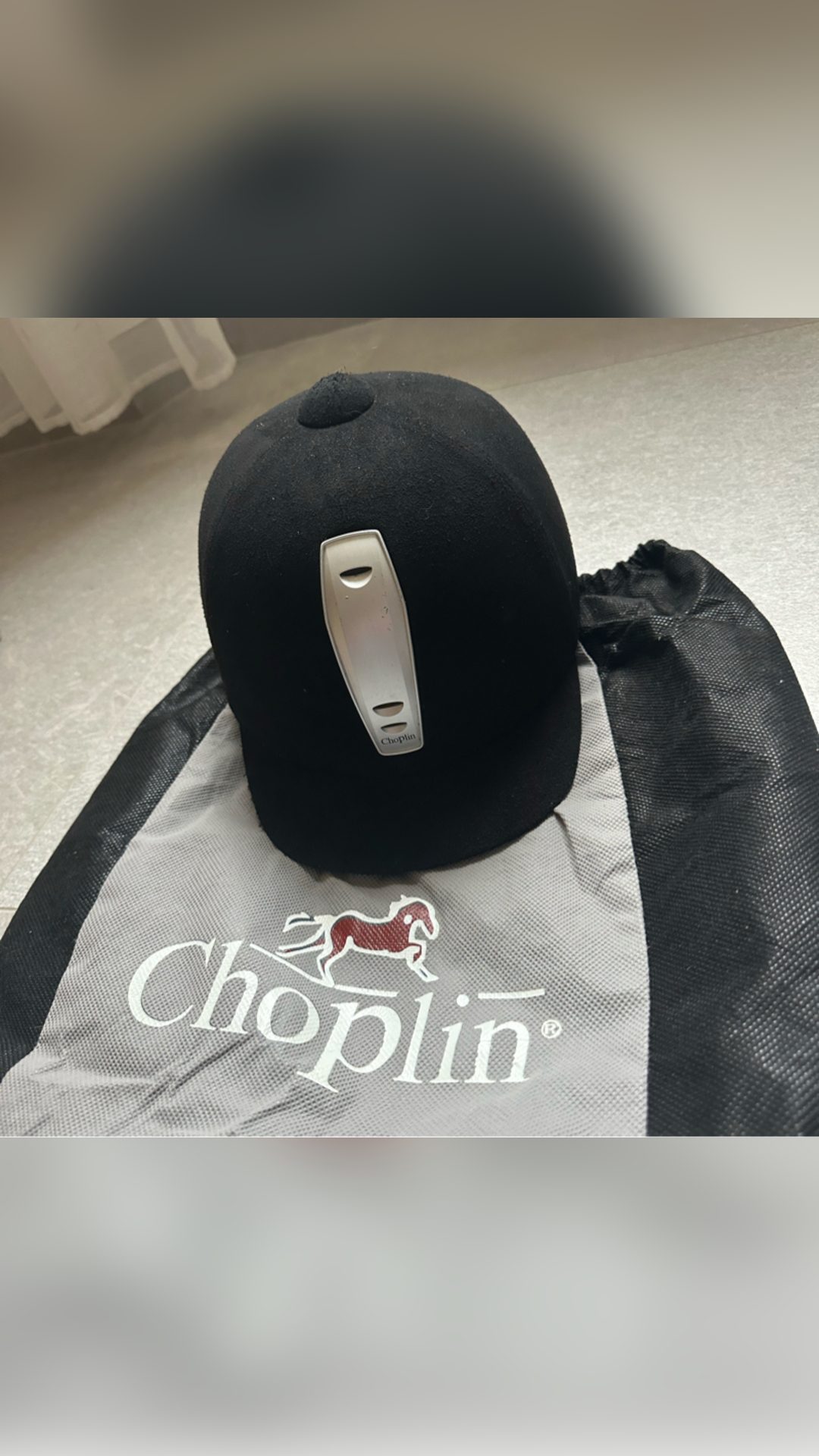 Bombe Choplin Noire, média 2
