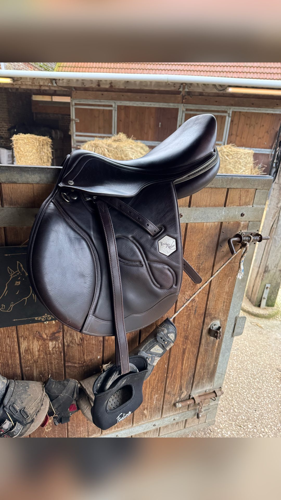 Selle Infinity Platinium sellier 17,5, média 2