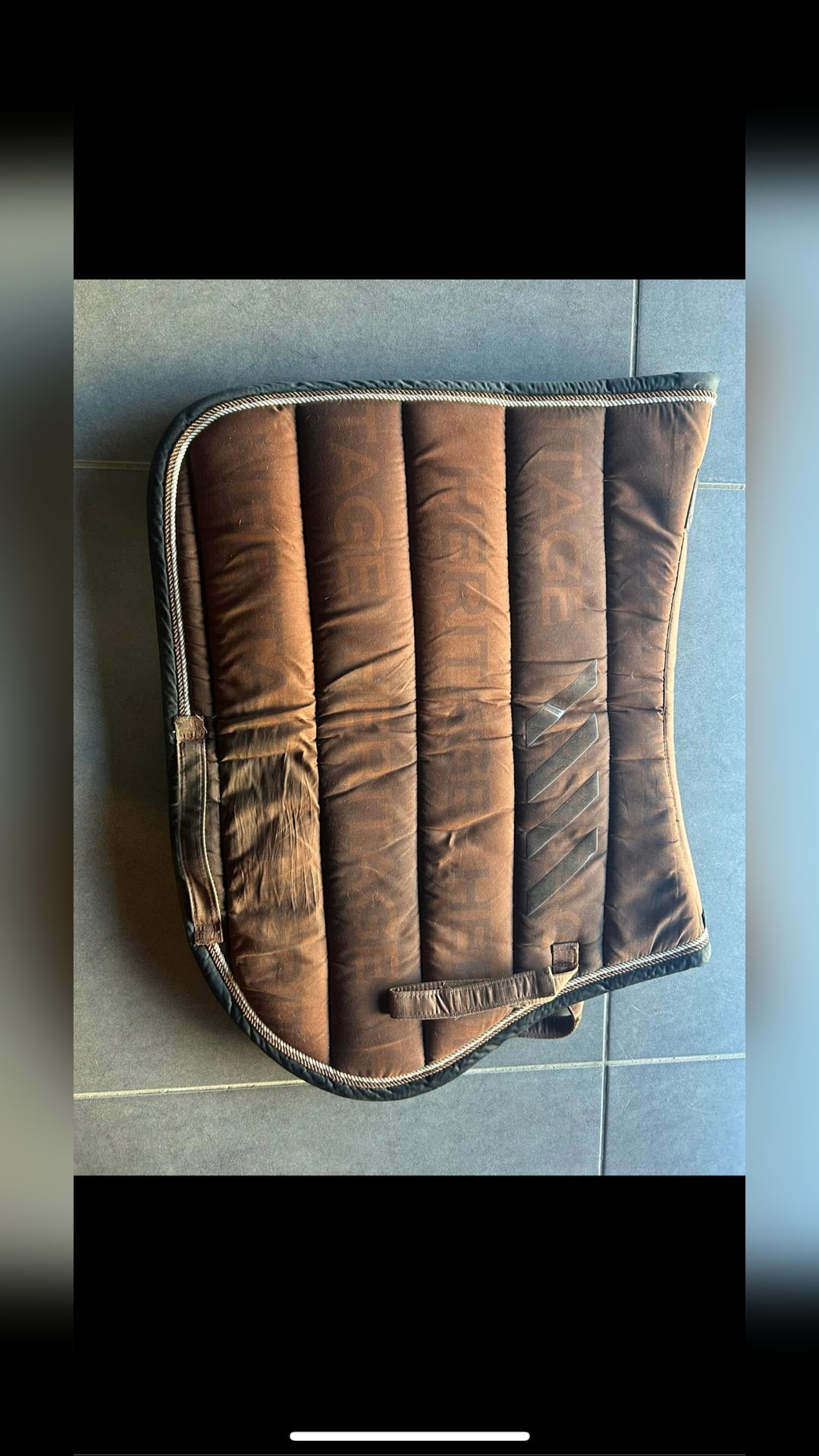 Tapis Escadron, média 2