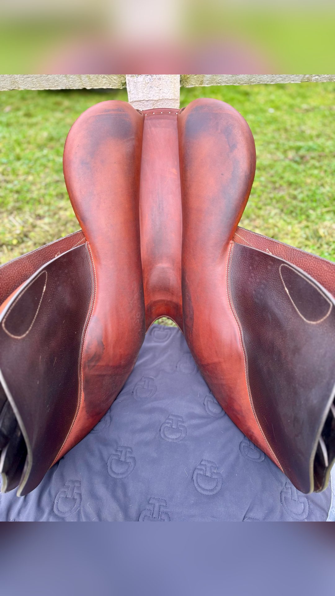 Selle Butet semi-plate 18 pouces, média 6