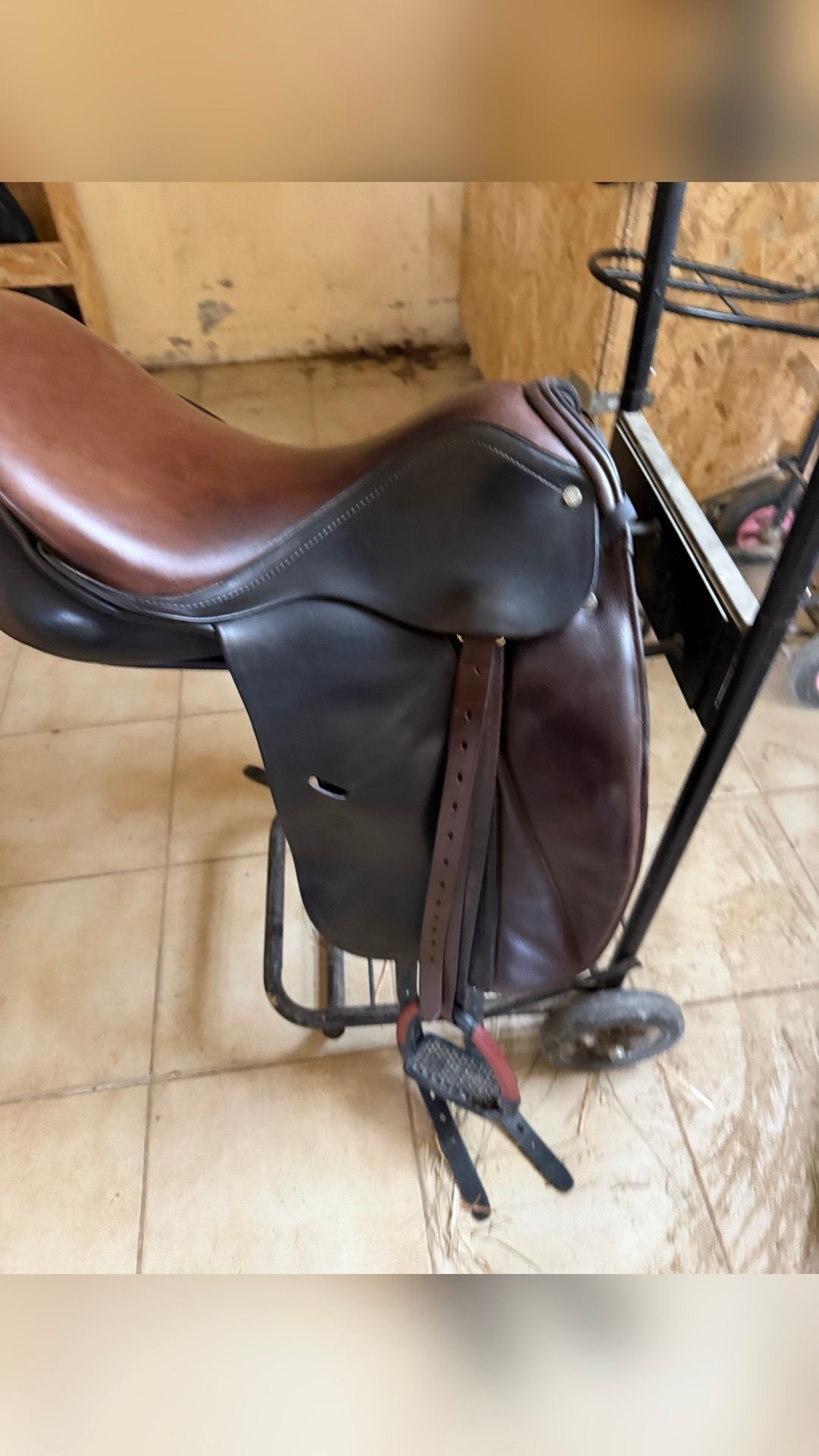 Selle de dressage 18pouce, média 5
