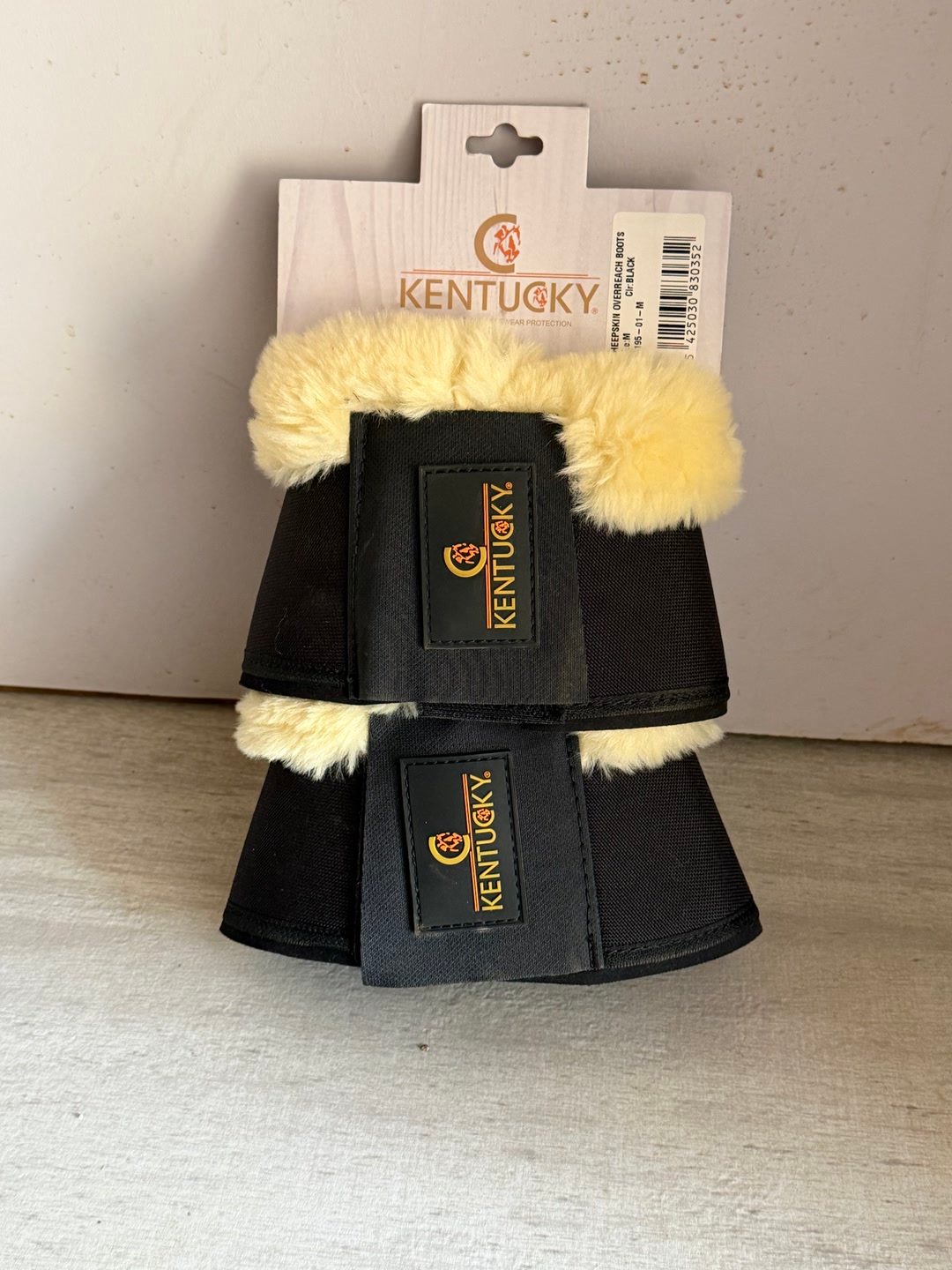 Cloches Kentucky en moumoute neuve Noires taille M, média 2