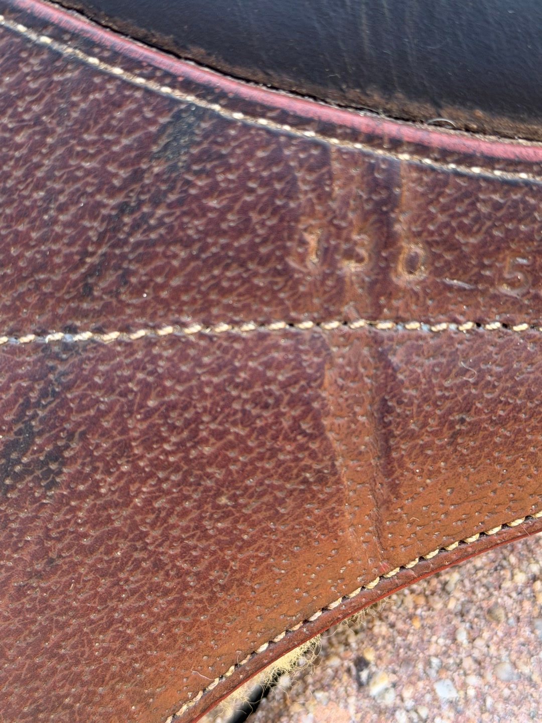 Sangle bavette Devaucoux en cuir marron et moumoute 🤎 taille 130cm, média 5