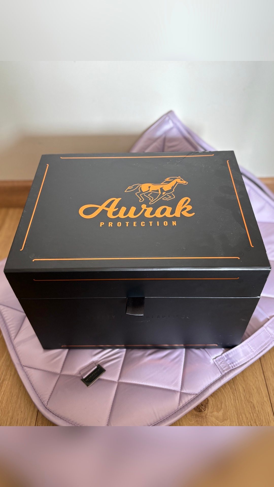Casque Aurak NEUF, média 8
