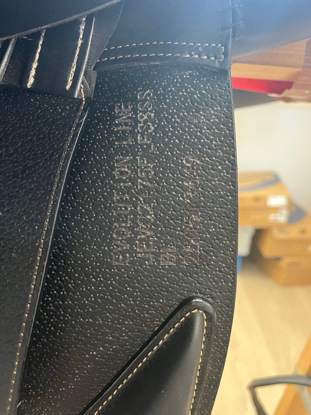 Selle ikonik noire, média 5