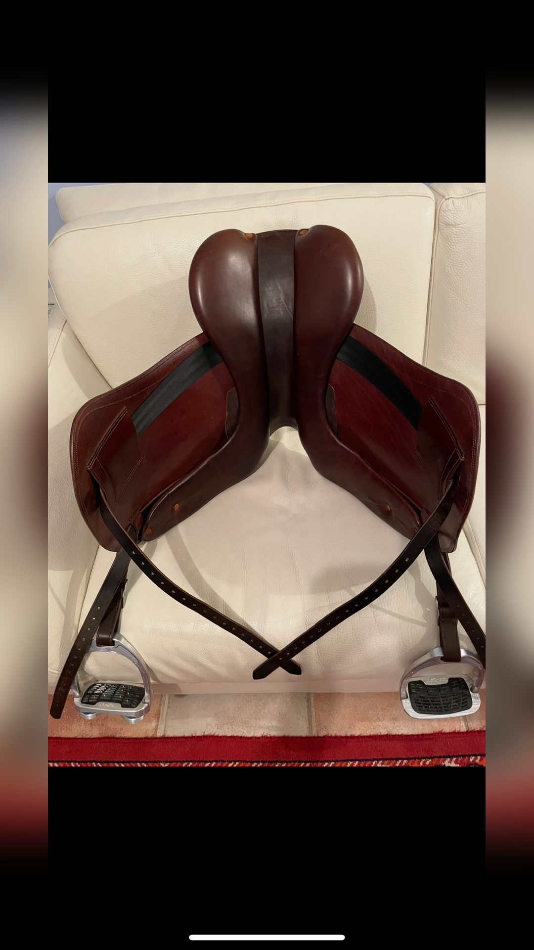 Selle de dressage Aulion marron 17’’, média 3