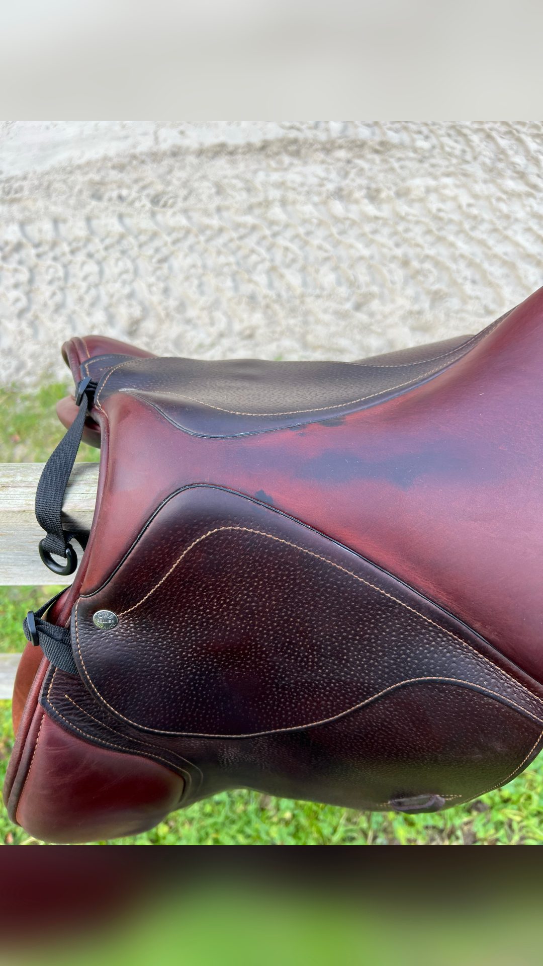 Selle CWD taille 17, média 4