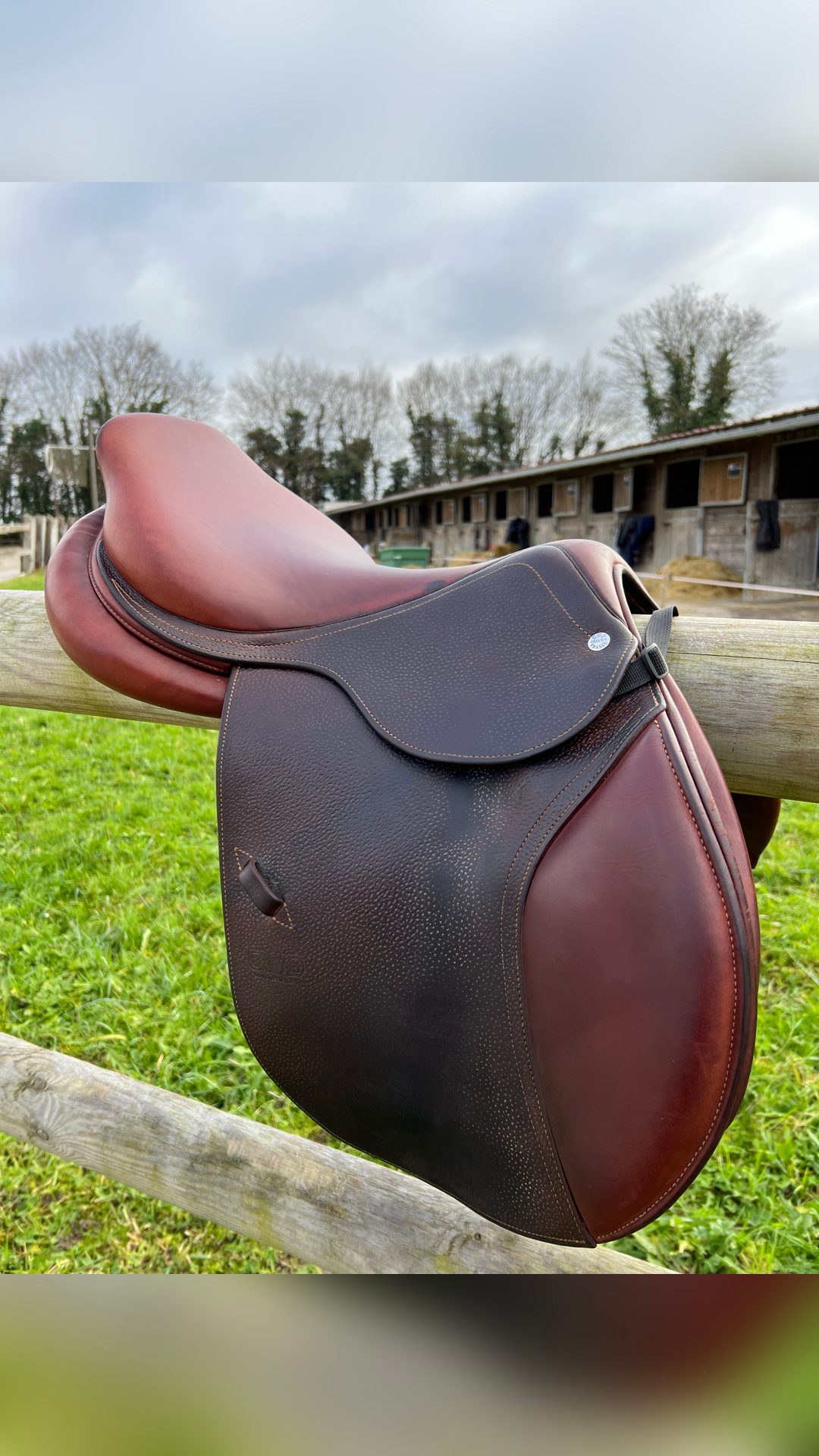 Selle CWD taille 17, média 2