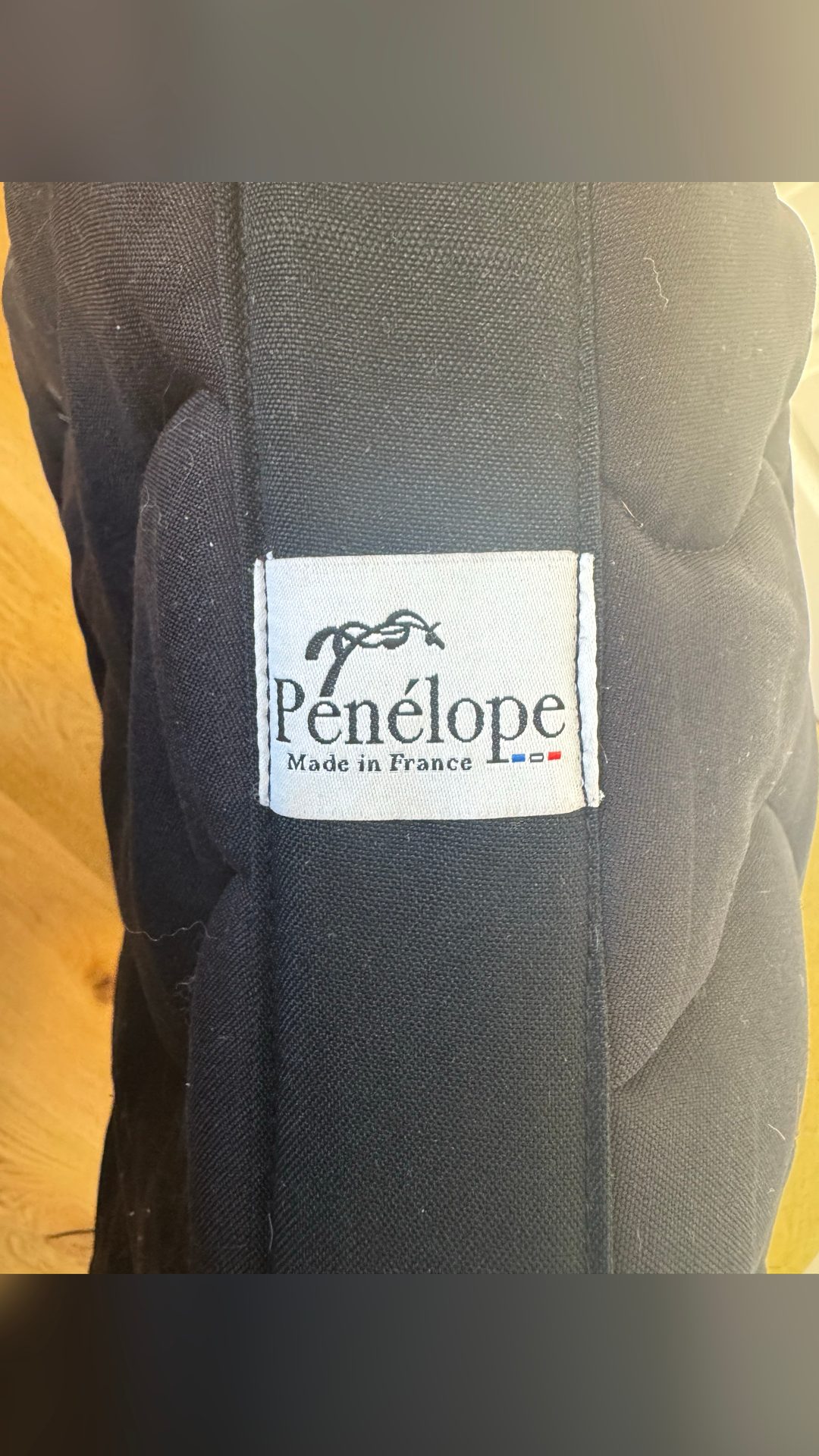 Tapis Pénélope noir à vendre, média 2