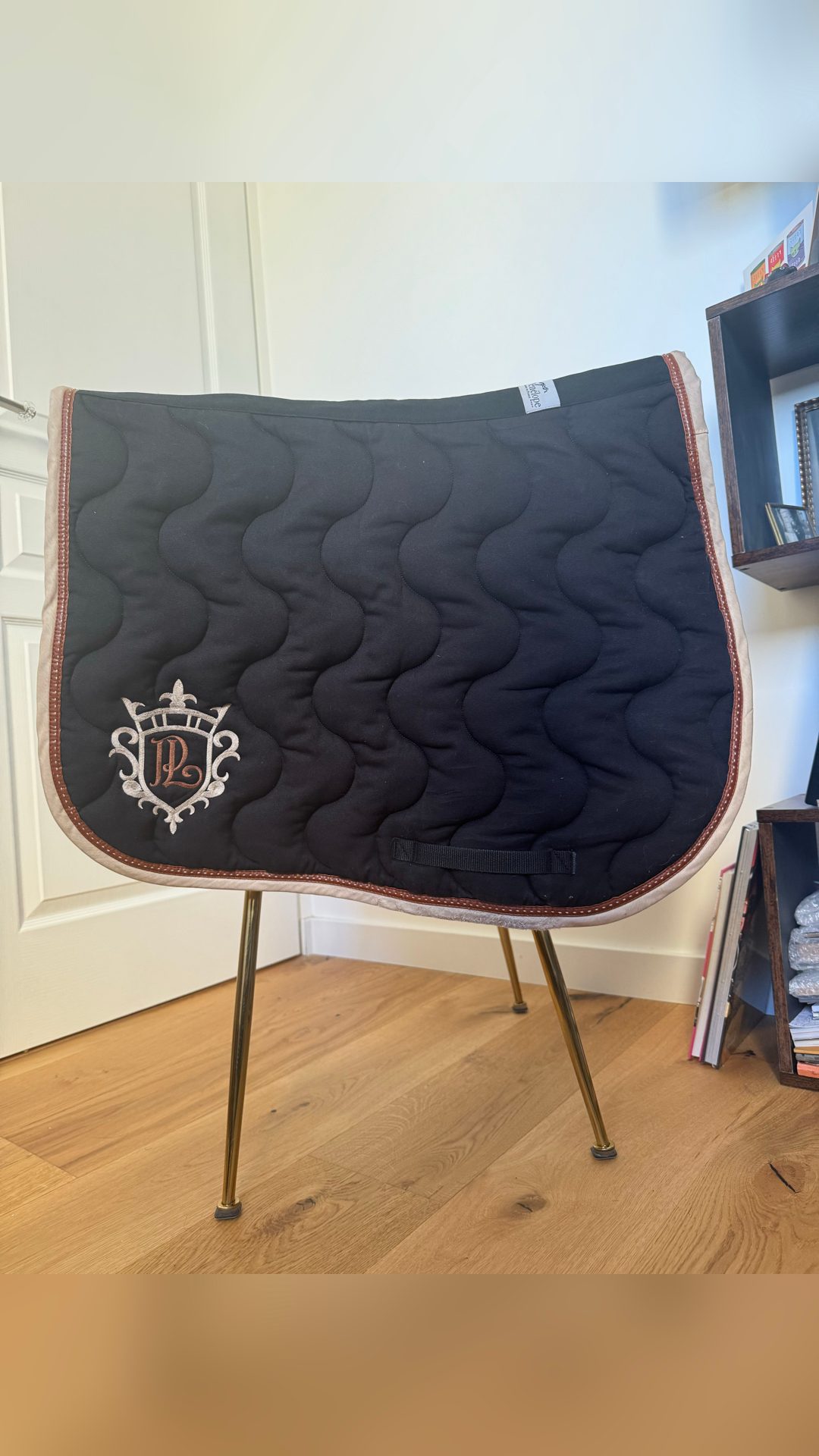 Tapis Pénélope noir à vendre, média 3