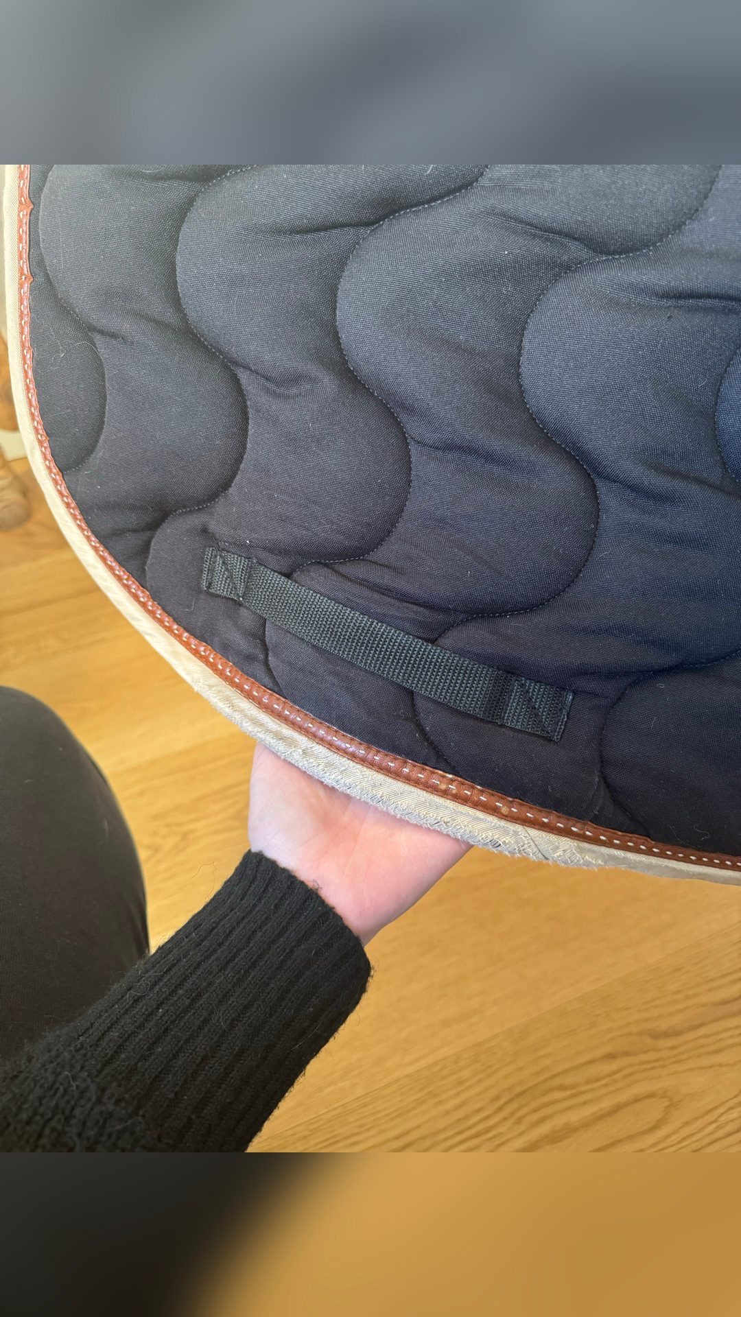 Tapis Pénélope noir à vendre, média 4
