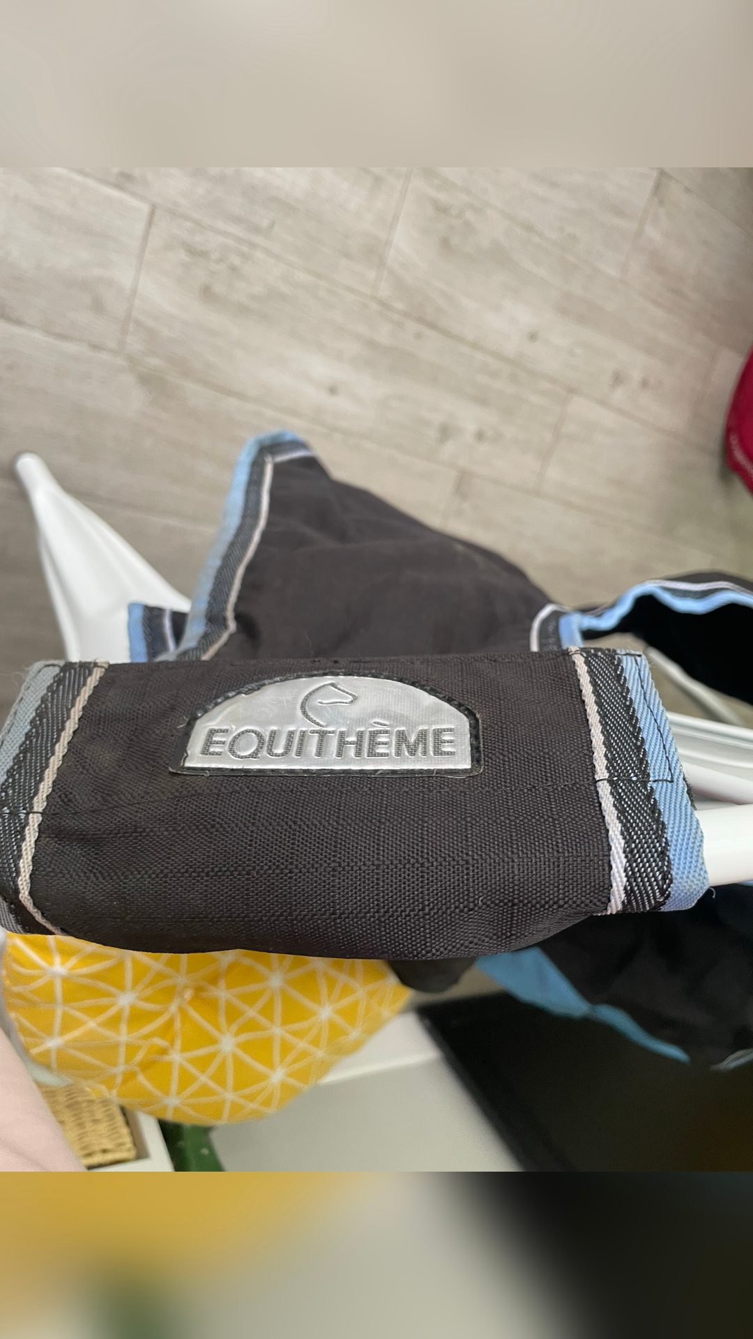 Couvre-rein, média 3
