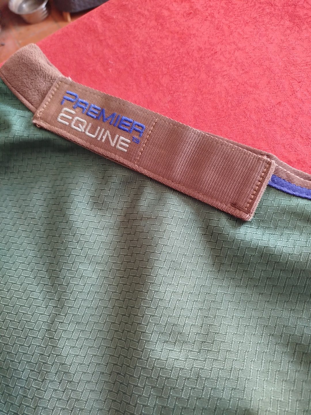 Couverture imperméable verte 0g, média 3