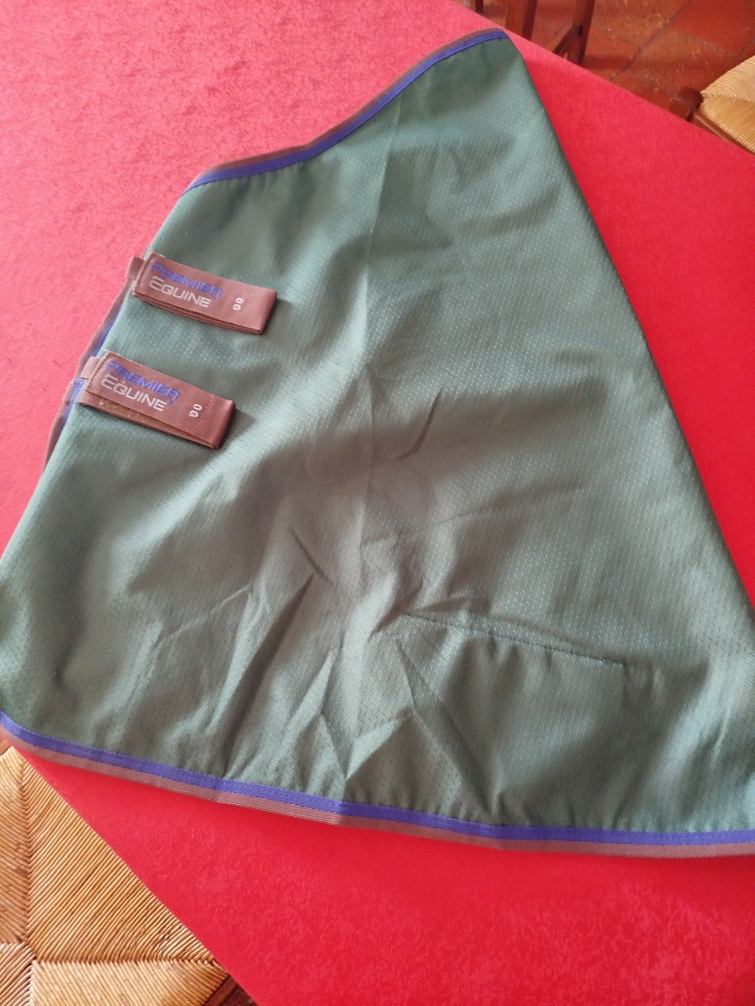 Couverture imperméable verte 0g, média 9