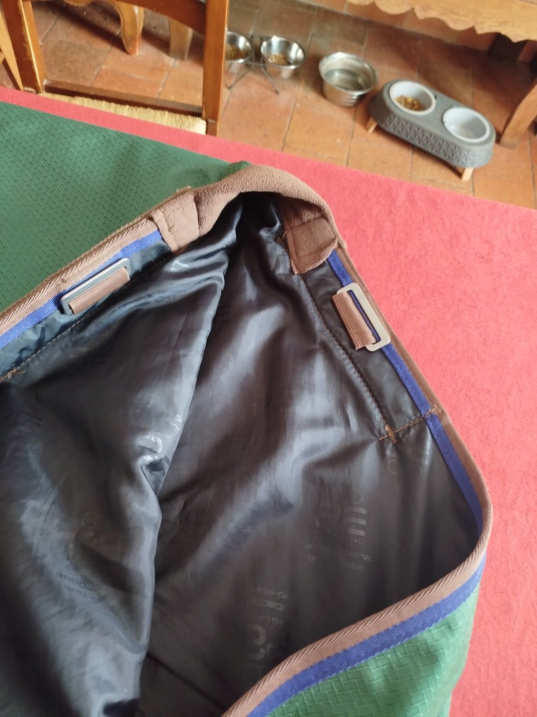 Couverture imperméable verte 0g, média 2