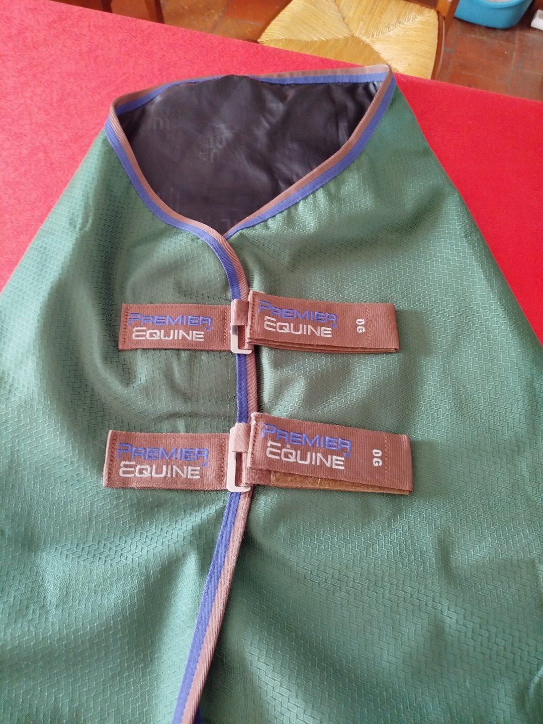Couverture imperméable verte 0g, média 10
