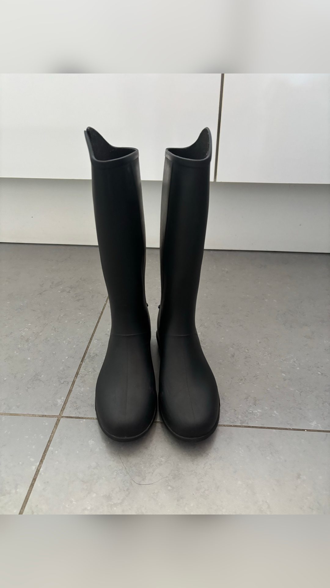 Bottes noires, média 4