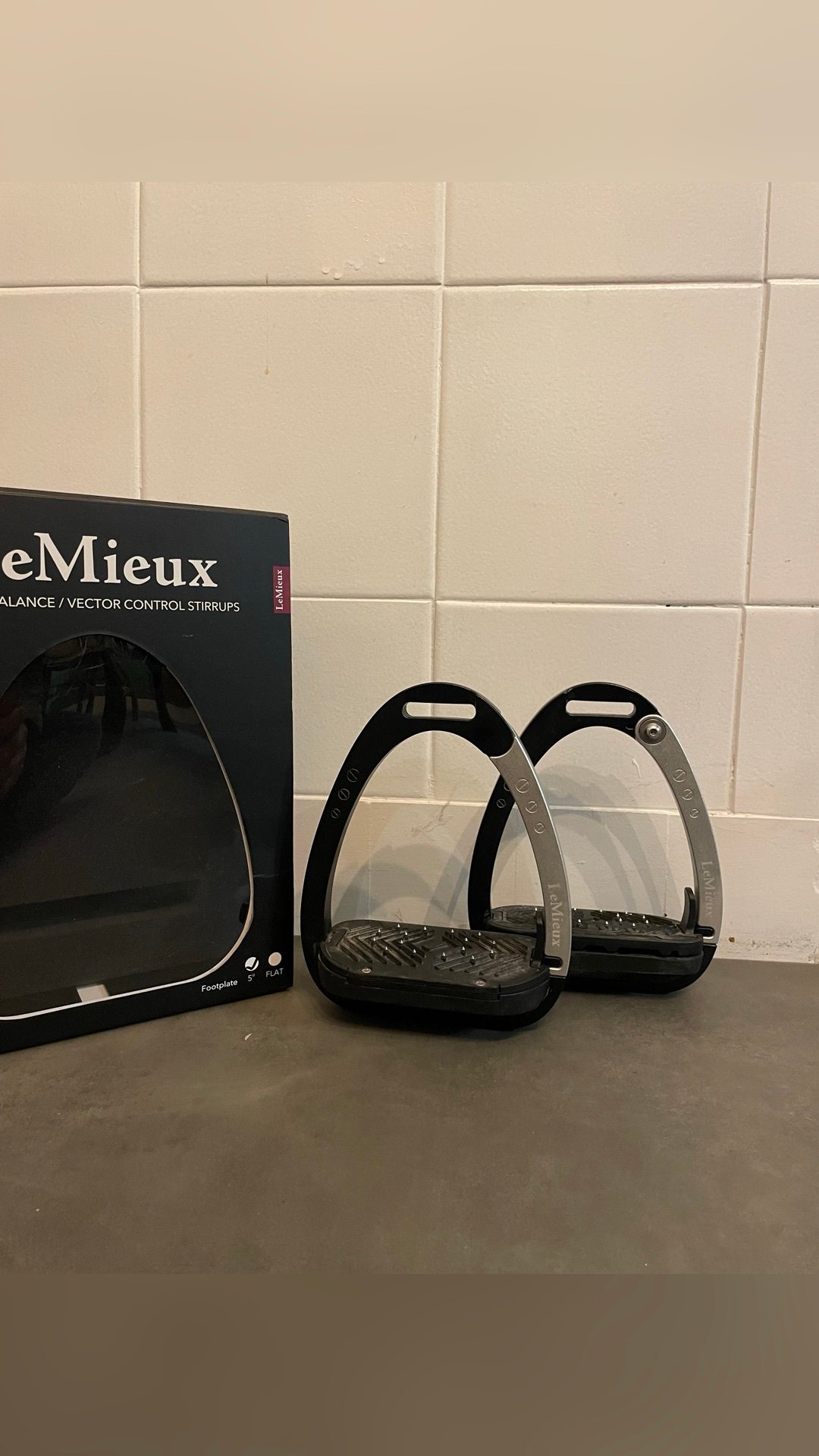 Étrier de sécurité Lemieux Vector, média 2