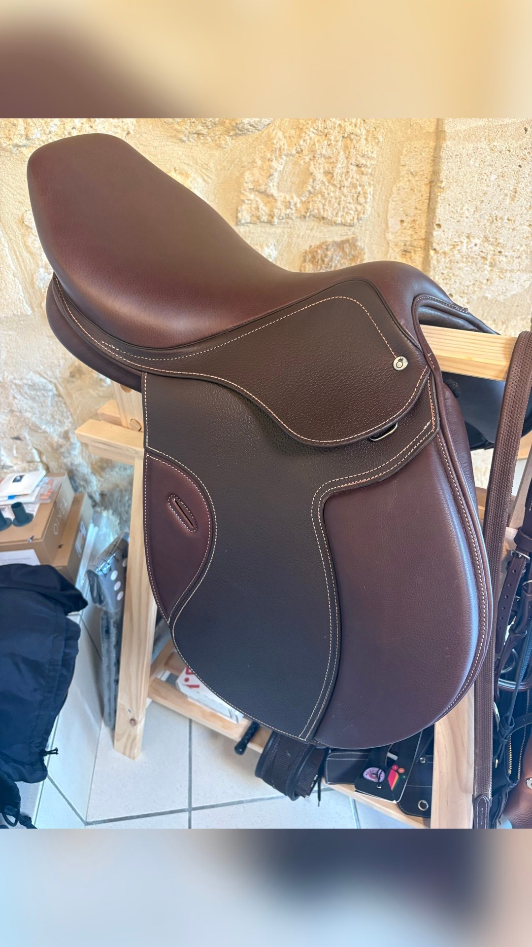 Selle d’équitation cuir polyvalente 17,5 Fouganza, média 3