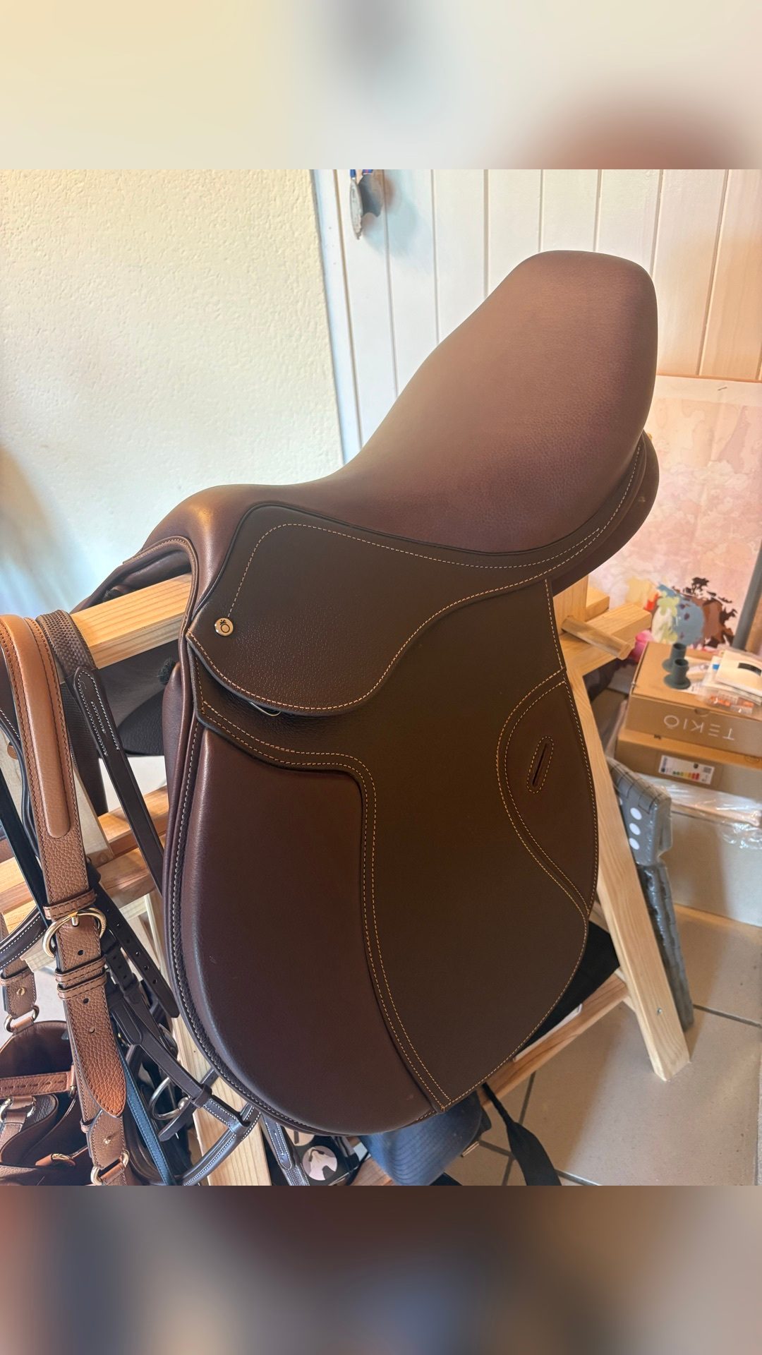 Selle d’équitation cuir polyvalente 17,5 Fouganza, média 4