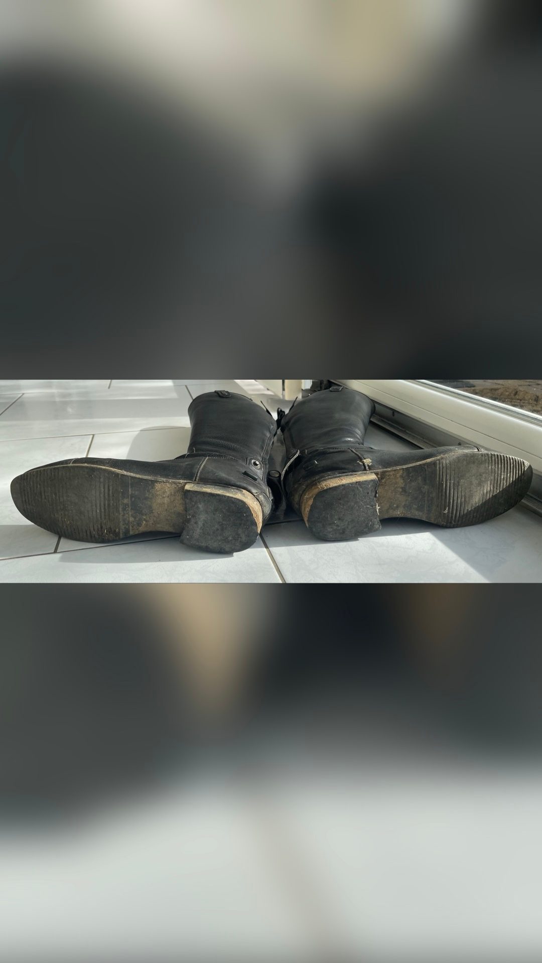 Bottes noires t.42, média 8