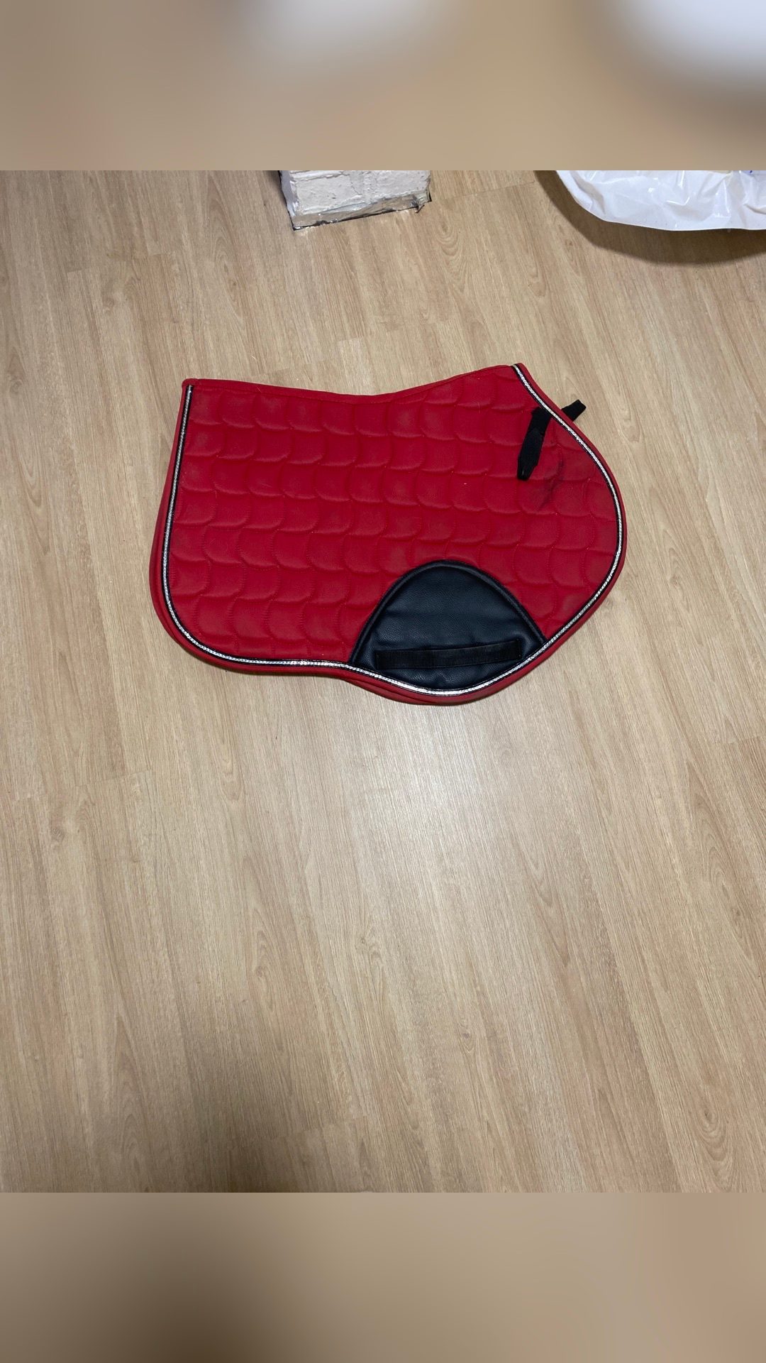 Tapis Equitheme rouge, média 2