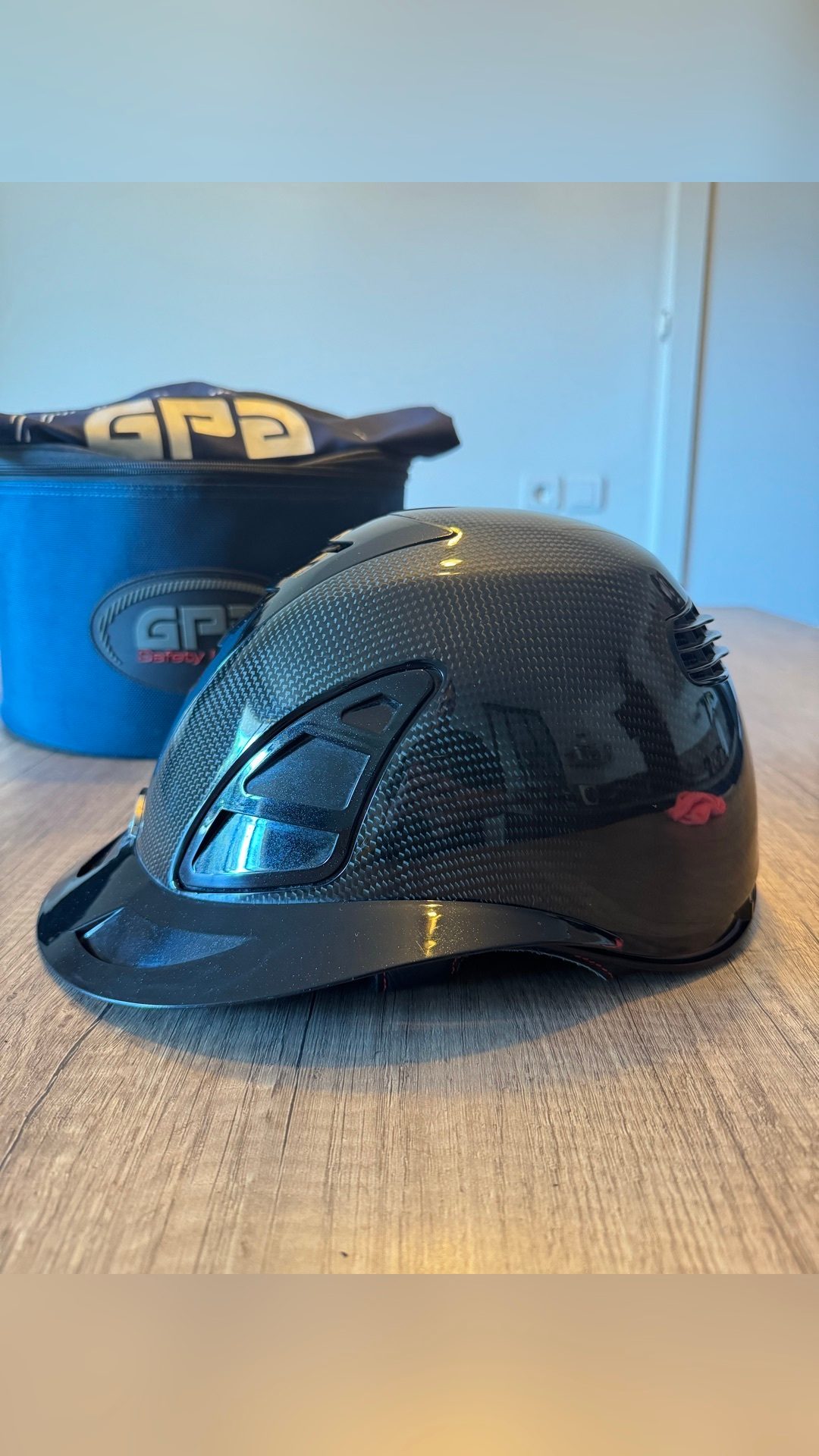 Bombe GPA First Lady 4s full carbone, média 3