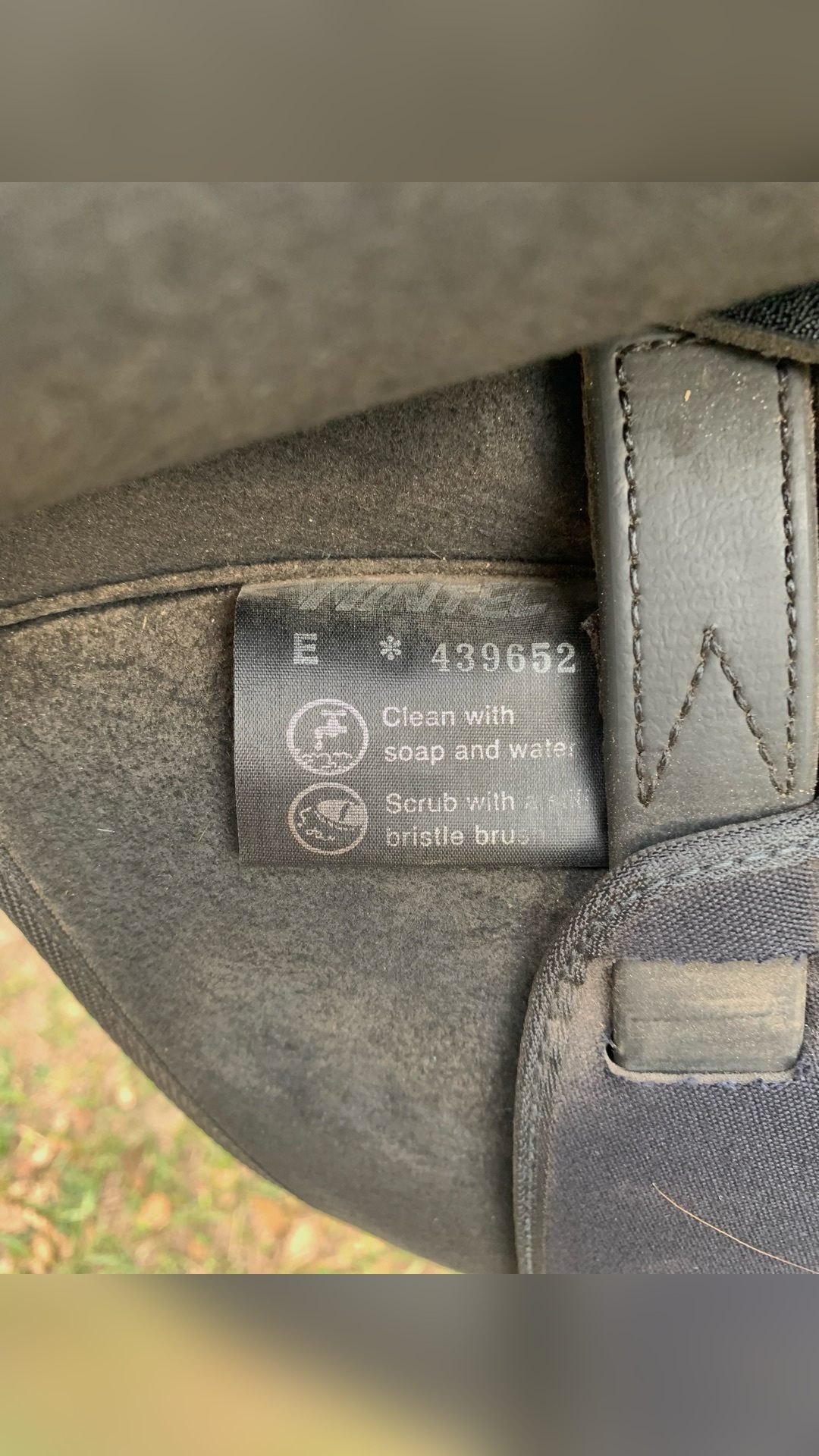 Vente de selle + filet noir en cuir, média 4