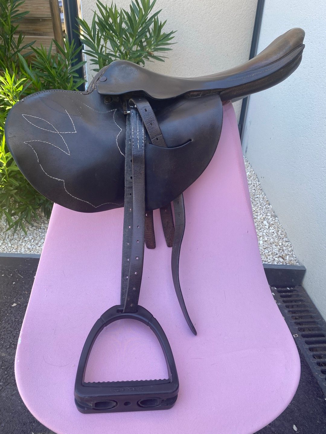 Selle d’entraînement cheval jockey agakhan, média 2