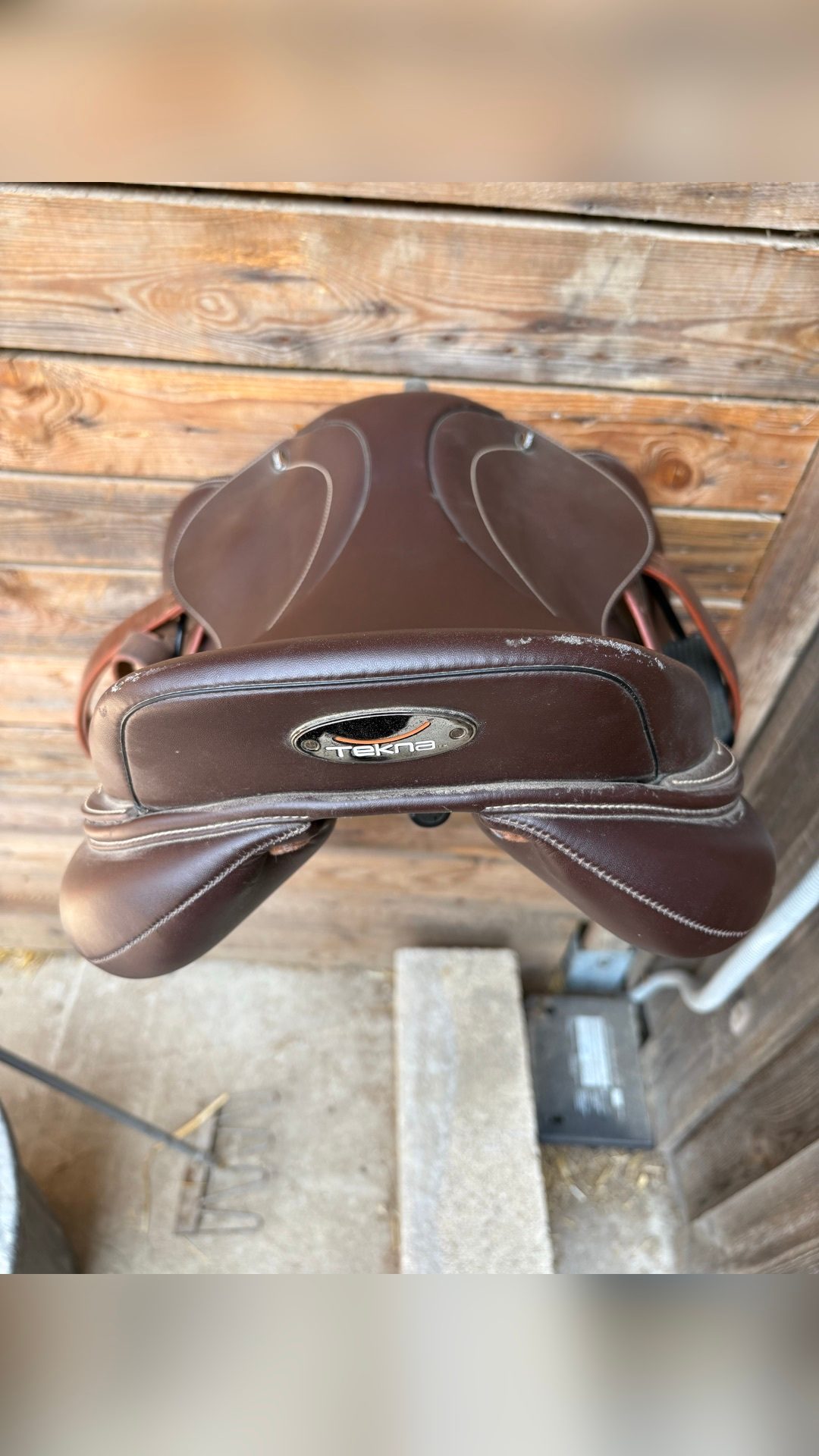 Selle Tekna taille 17, média 3