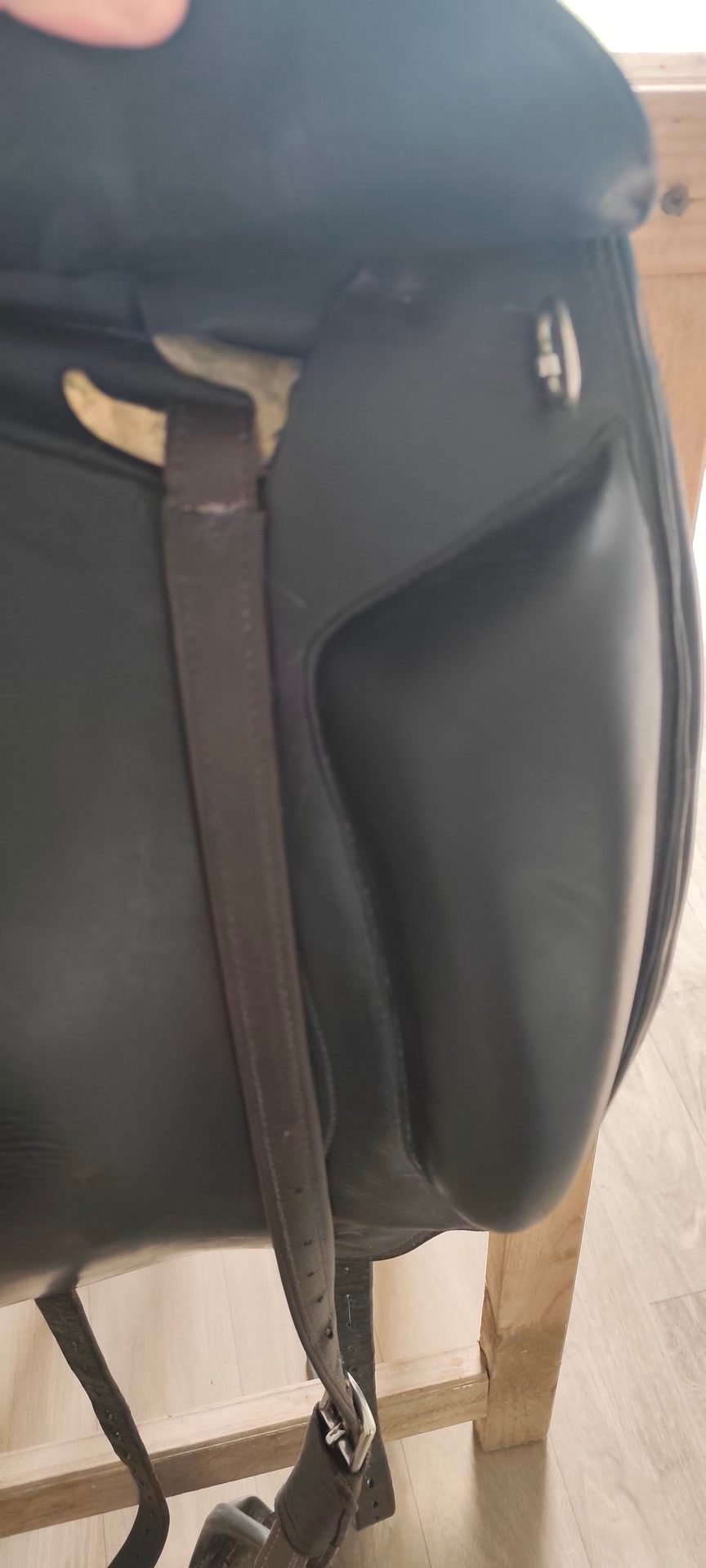 Selle dressage AULION 17" + étrivières étriers + sangle 50cm, média 3