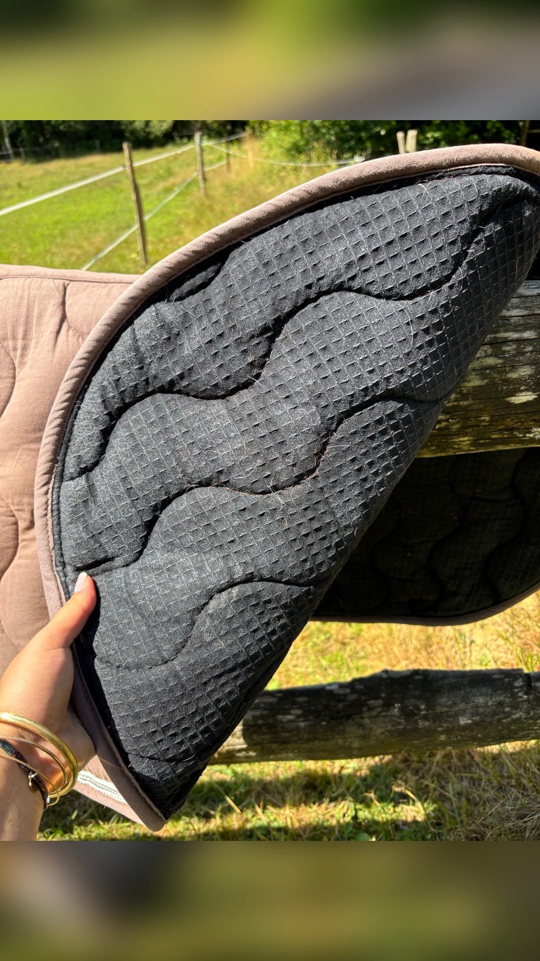 Tapis et bonnet, média 2
