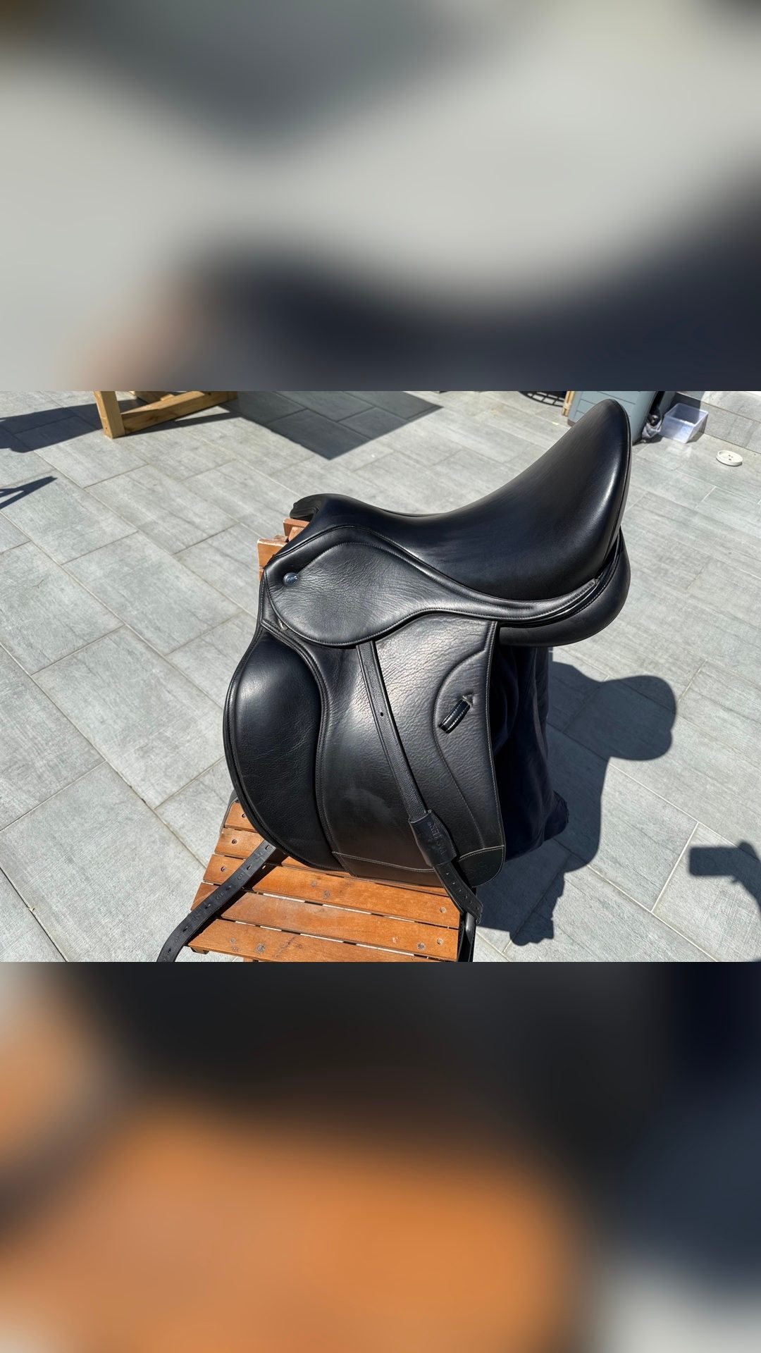 Selle Ikonic dressage 17.5, média 5