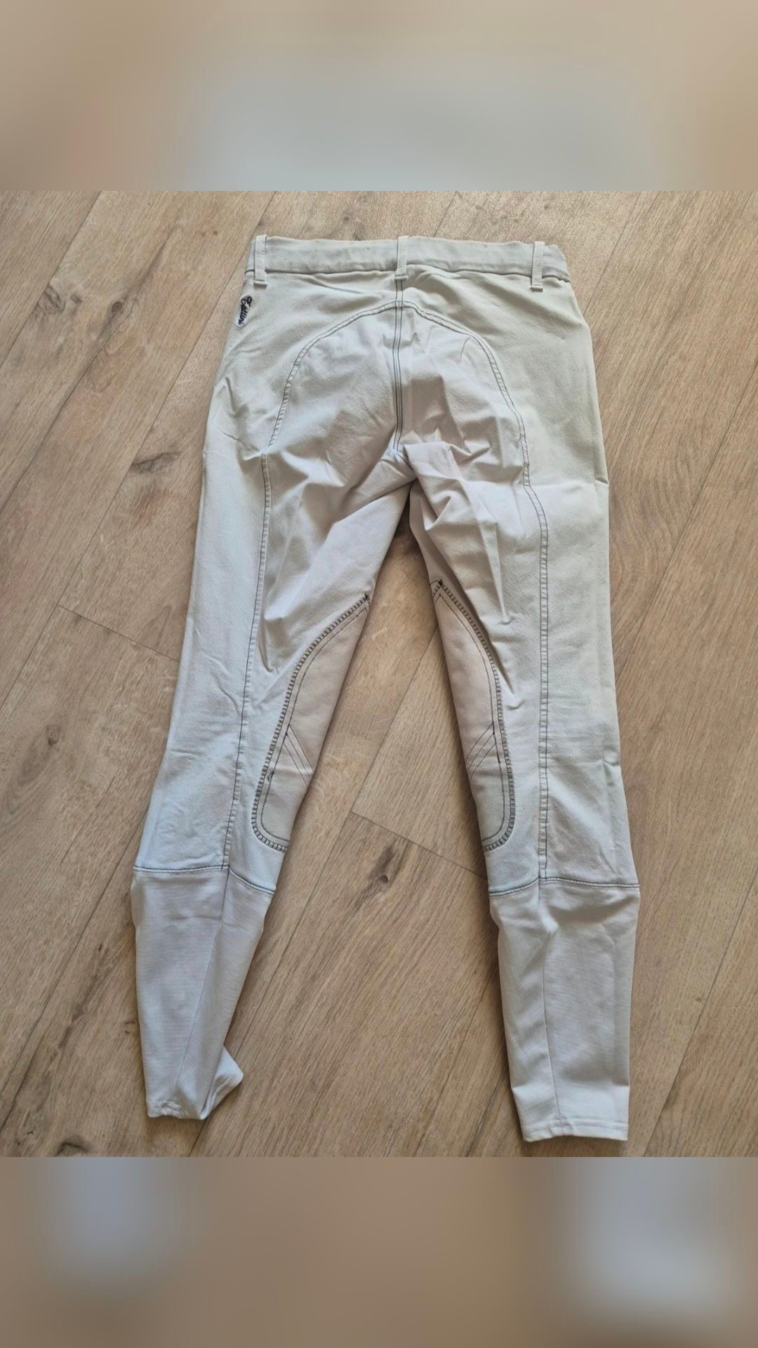 Pantalon, média 3