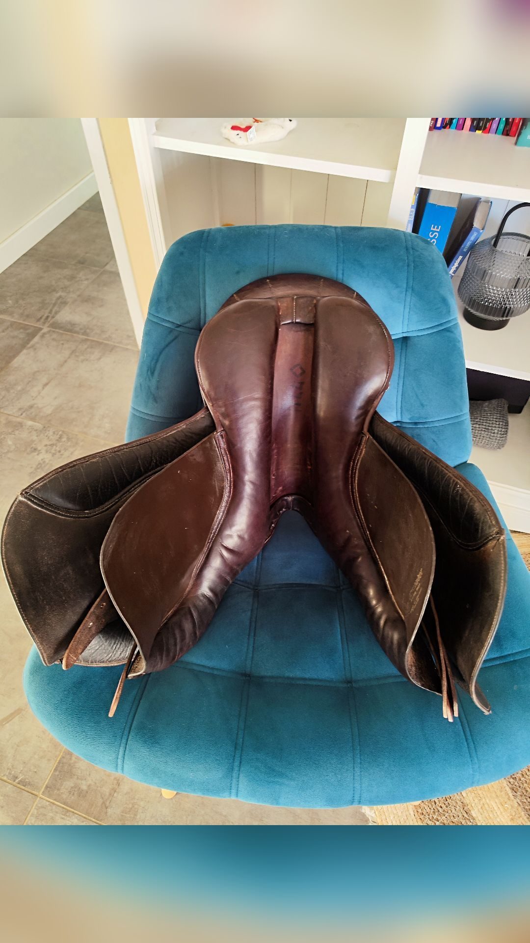Selle cuir marron siège semi creux, média 2