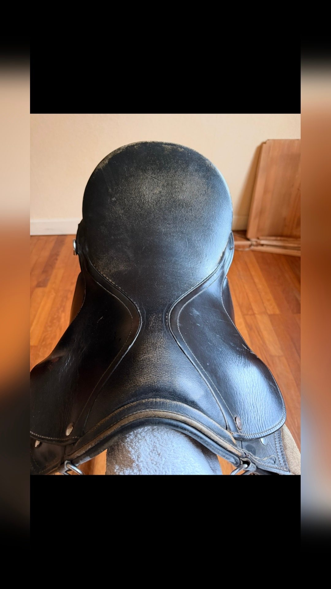 Selle mixte 17 pouces, média 4