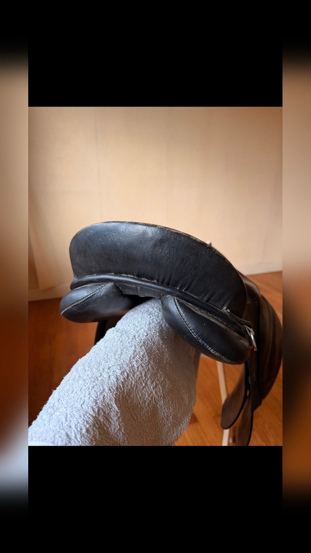Selle mixte 17 pouces, média 8