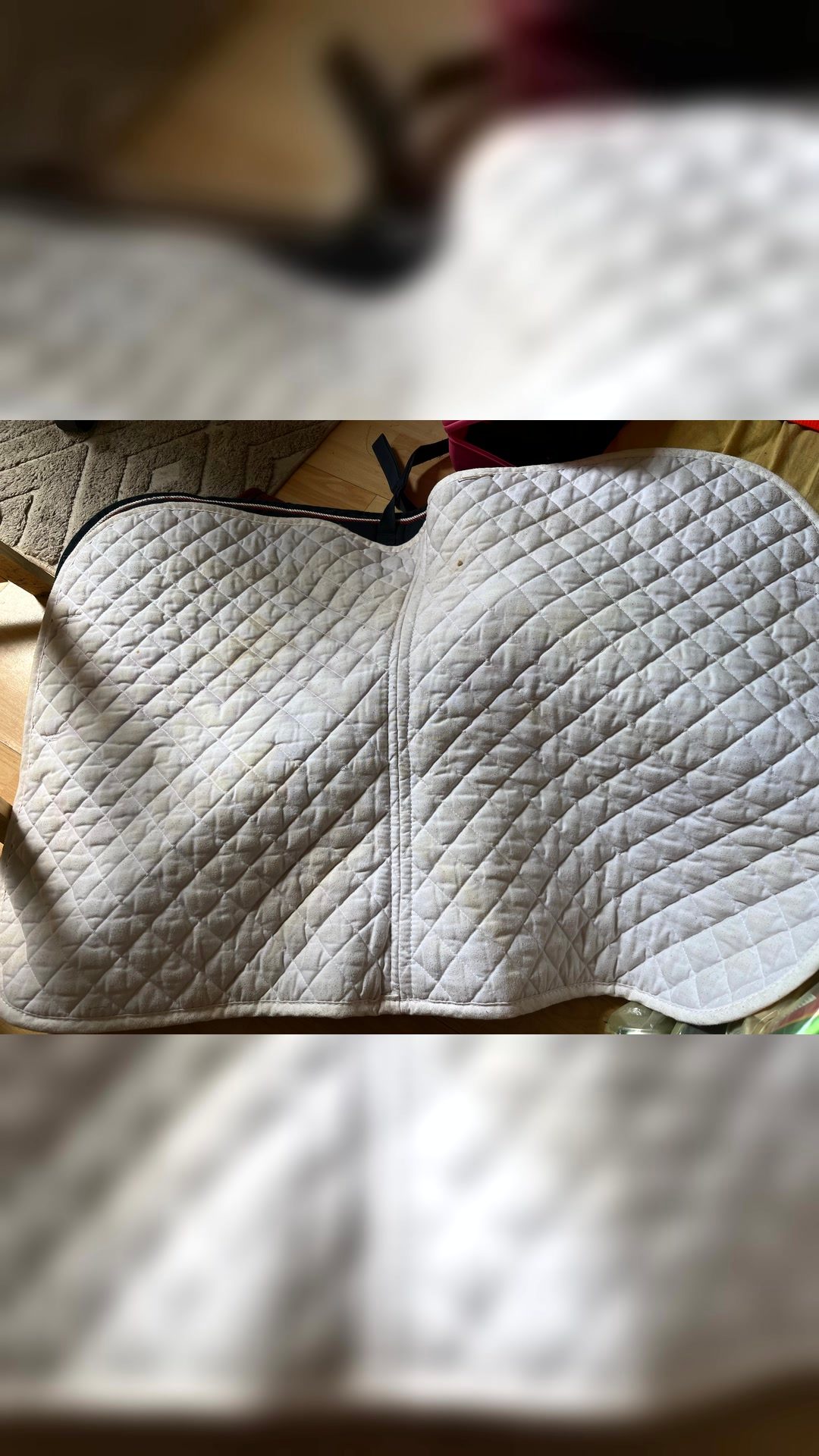 Tapis blanc, média 2