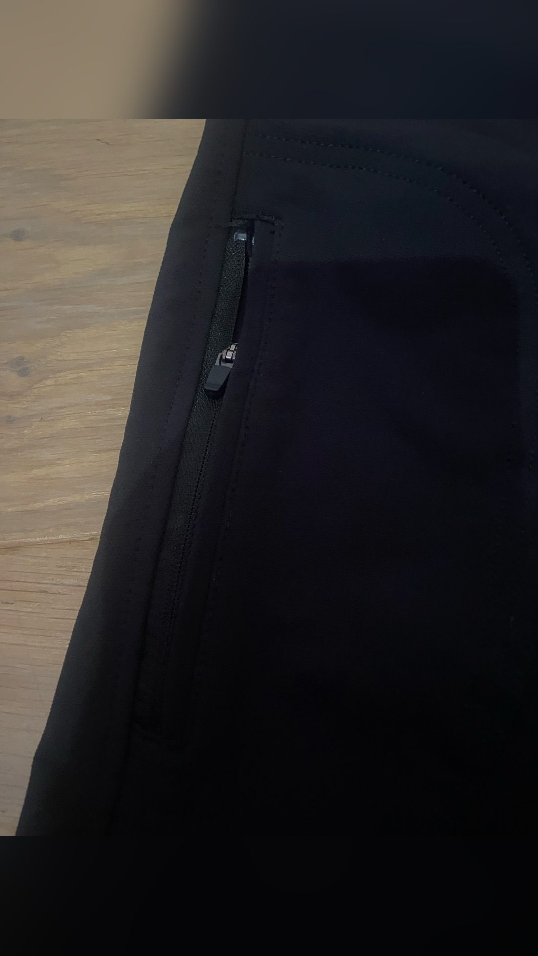 Pantalon noir, média 4