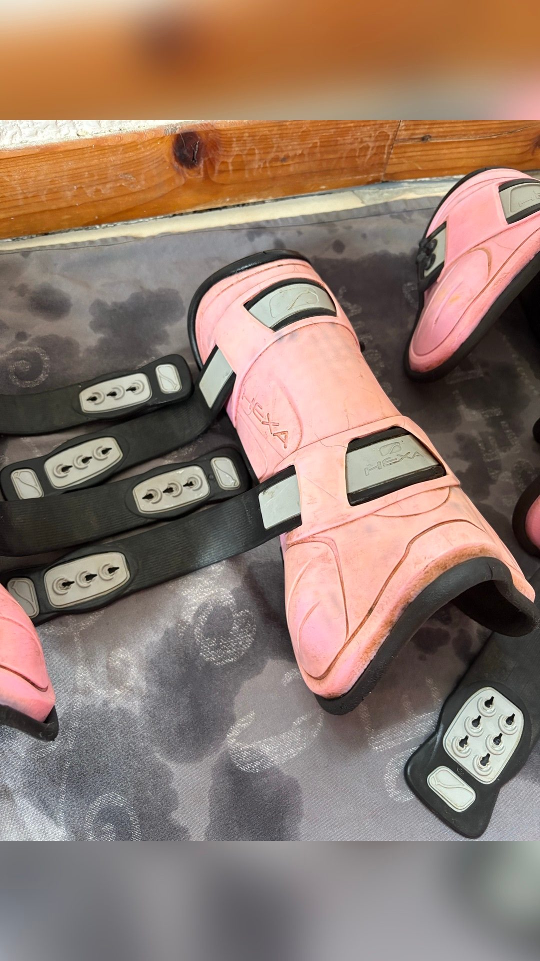 Guêtres + Protège-boulets HEXA rose – matière imperméable, facile à nettoyer, média 3