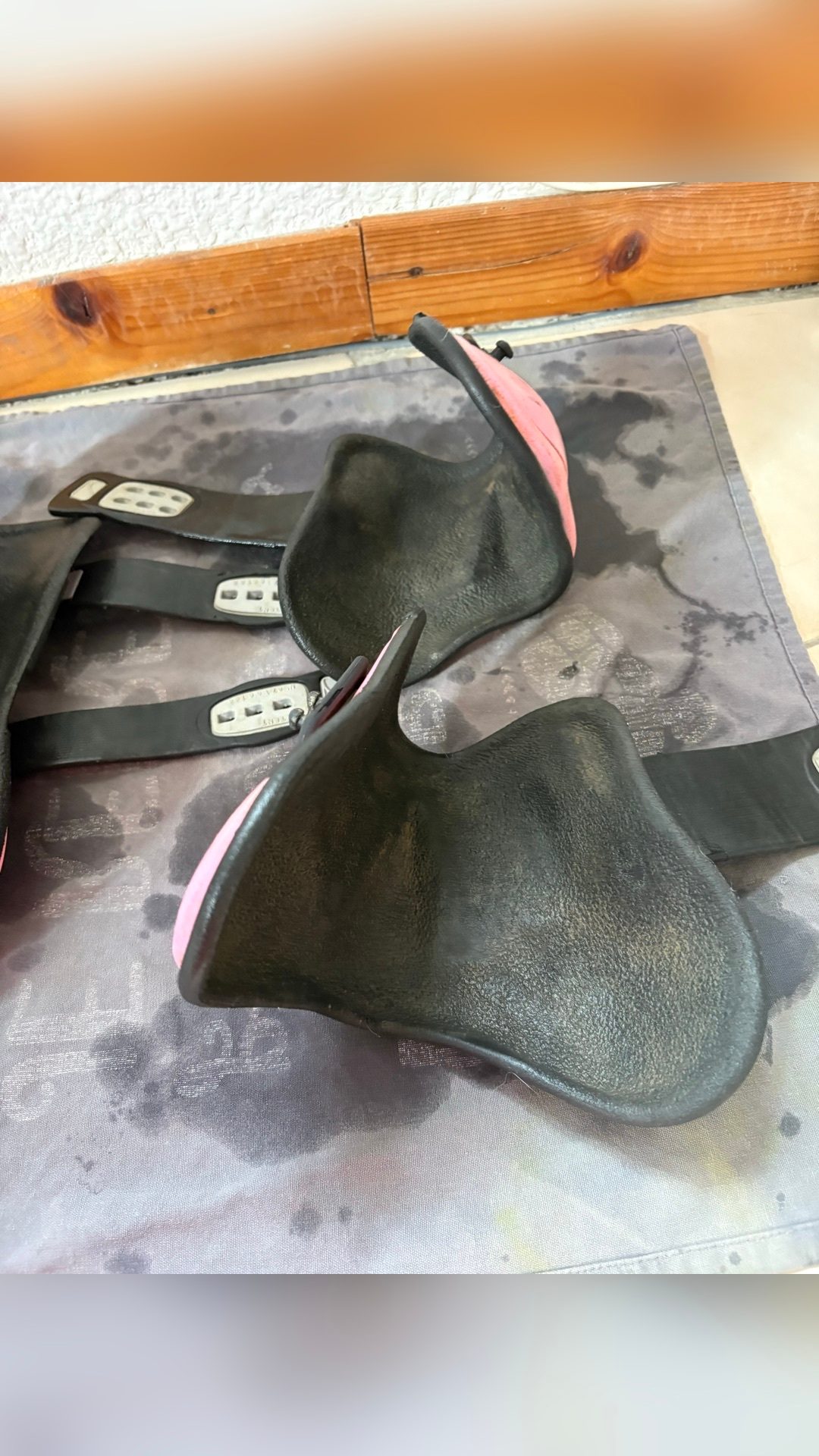 Guêtres + Protège-boulets HEXA rose – matière imperméable, facile à nettoyer, média 7