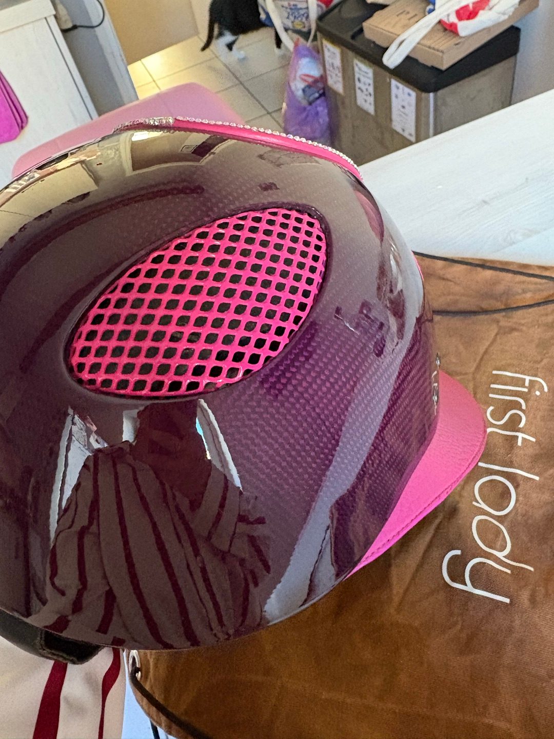Casque / Bombe GPA First Lady Carbone Cuir Rose & Strass T.57, média 9