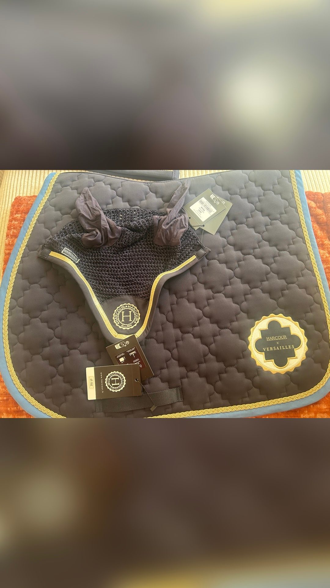 Ensemble tapis + bonnet harcour x Versailles, média 2