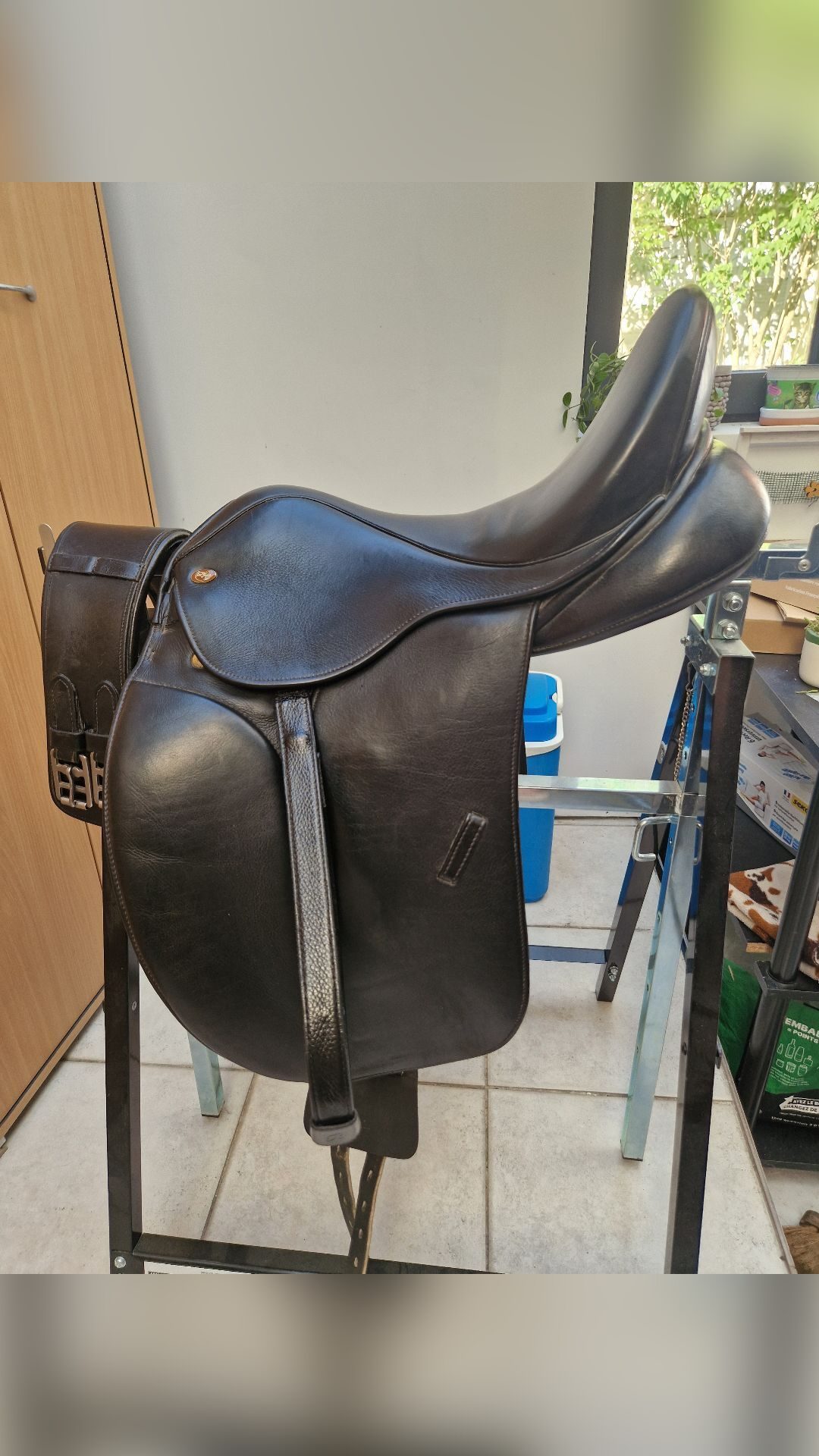 Selle dressage noire Eric Thomas Aix 17", média 5