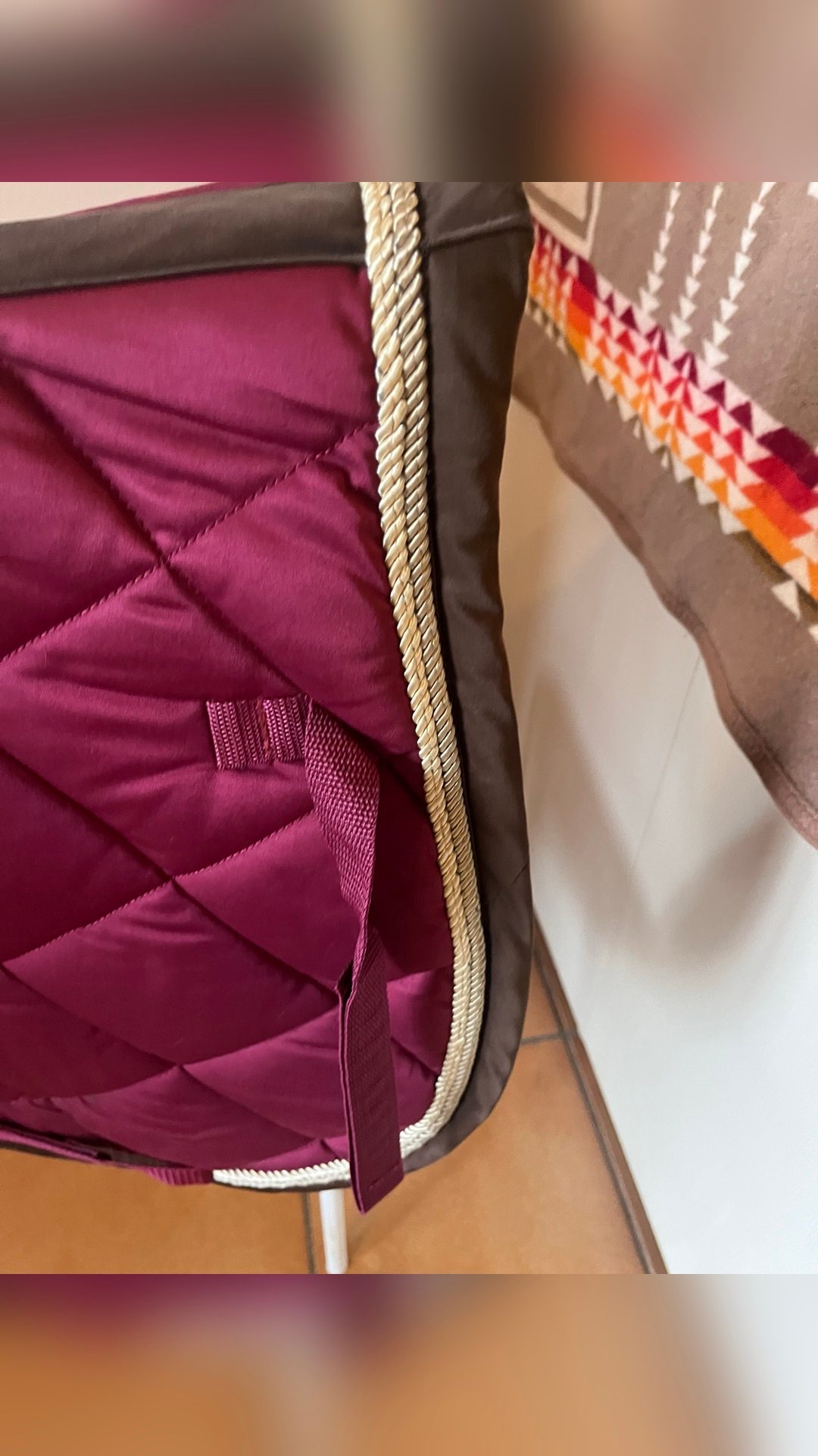 Tapis Lauria Garelli brodé E P, média 4
