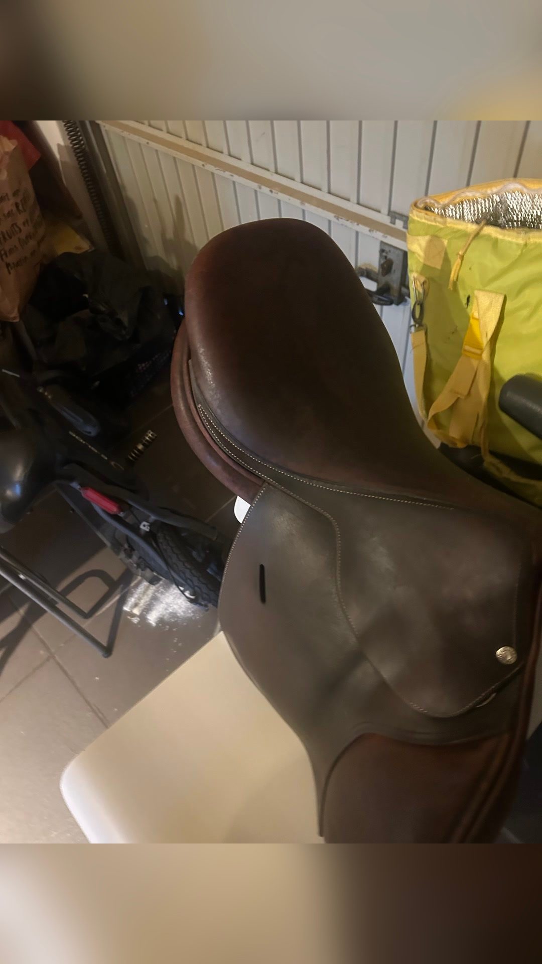 Selle butet 17p siège plat, média 2