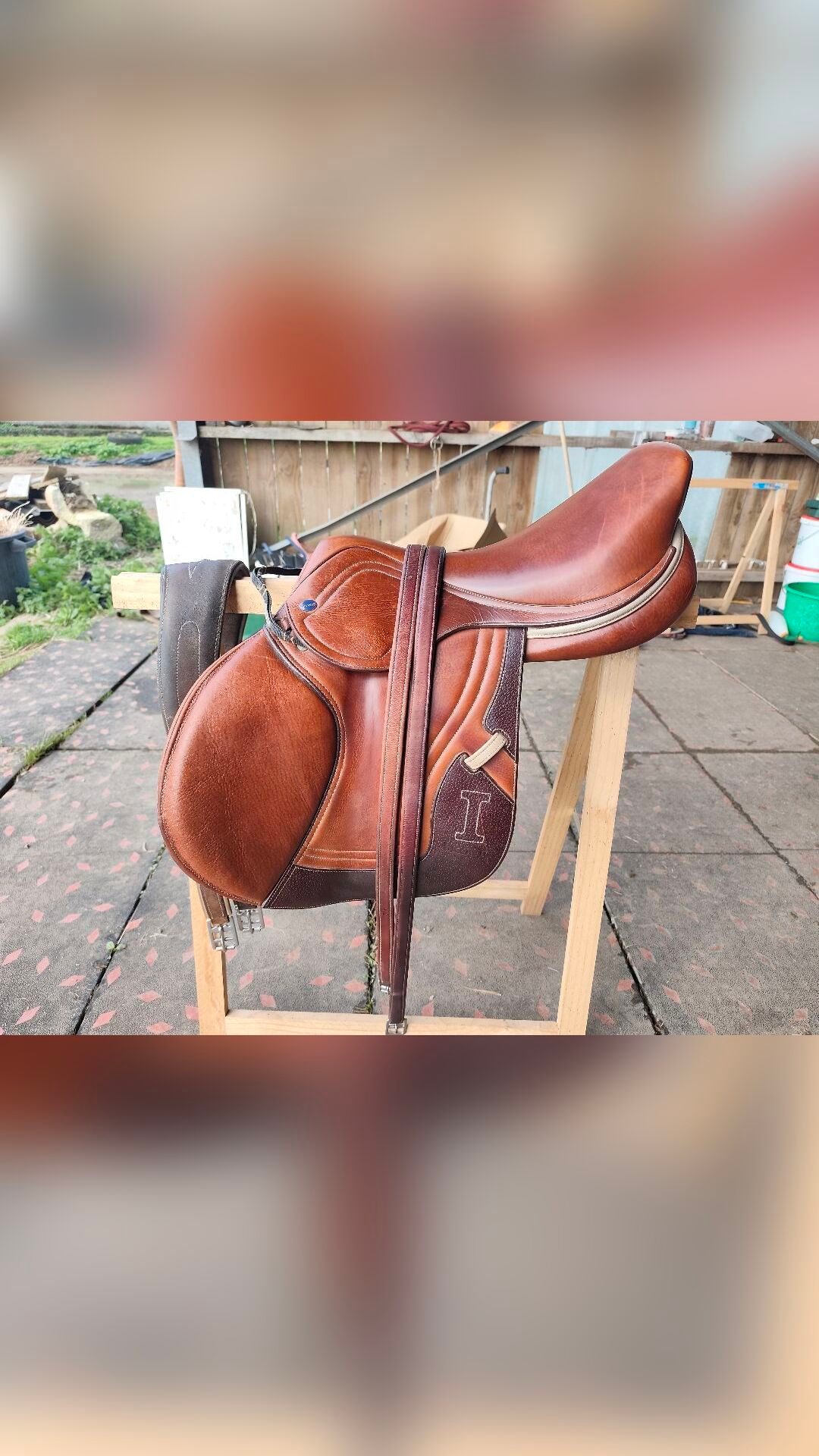 Selle Ikonic 17 pouces, média 2