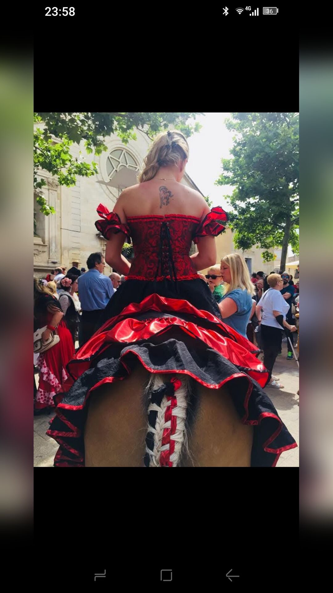 Robe espagnole, média 4