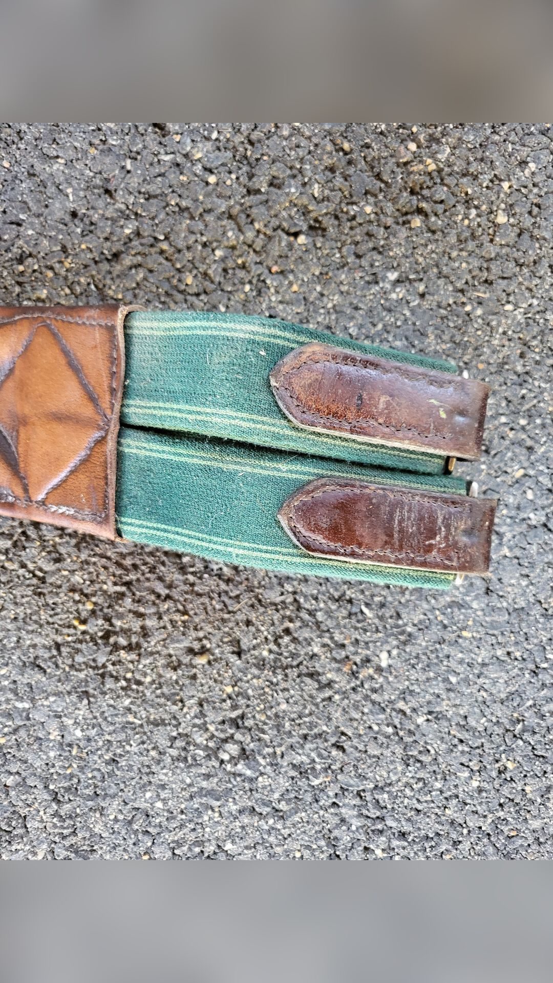 Sangle élastique bavette en cuir, média 5